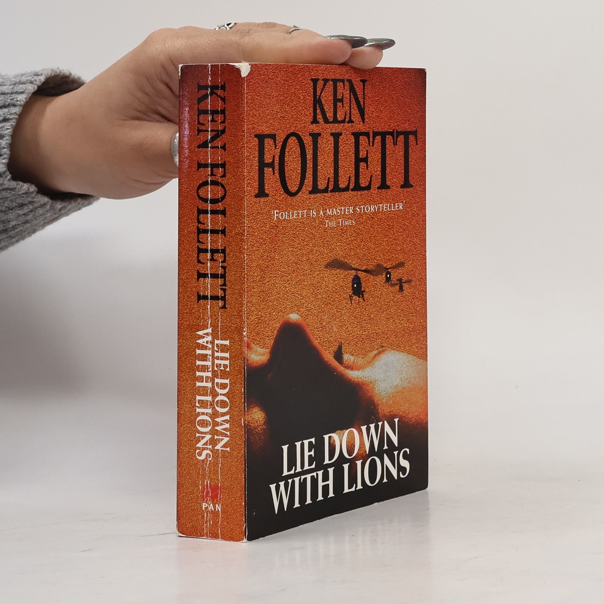 Ken Follett Lie Down with Lions
