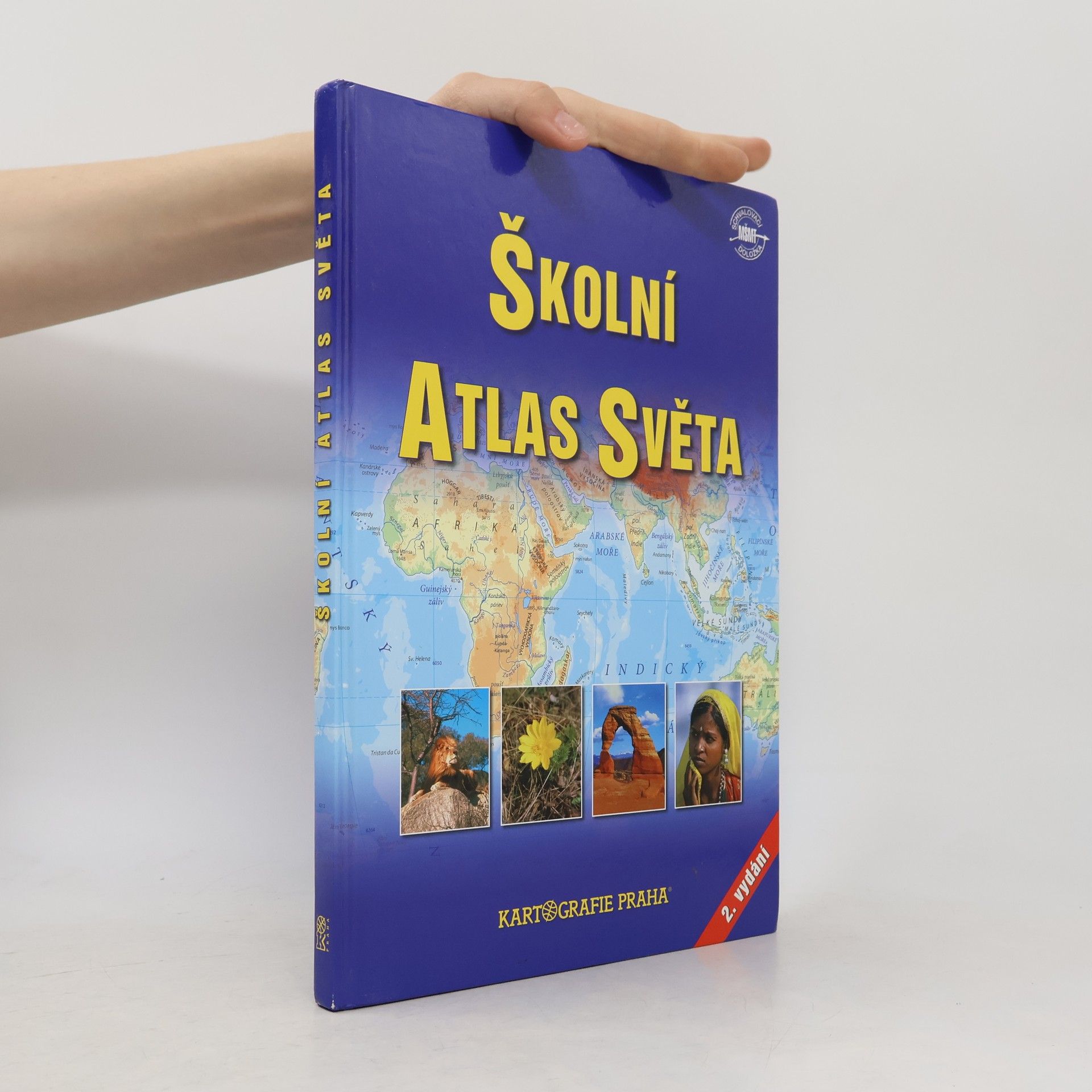 Autorenkollektiv Školní atlas světa