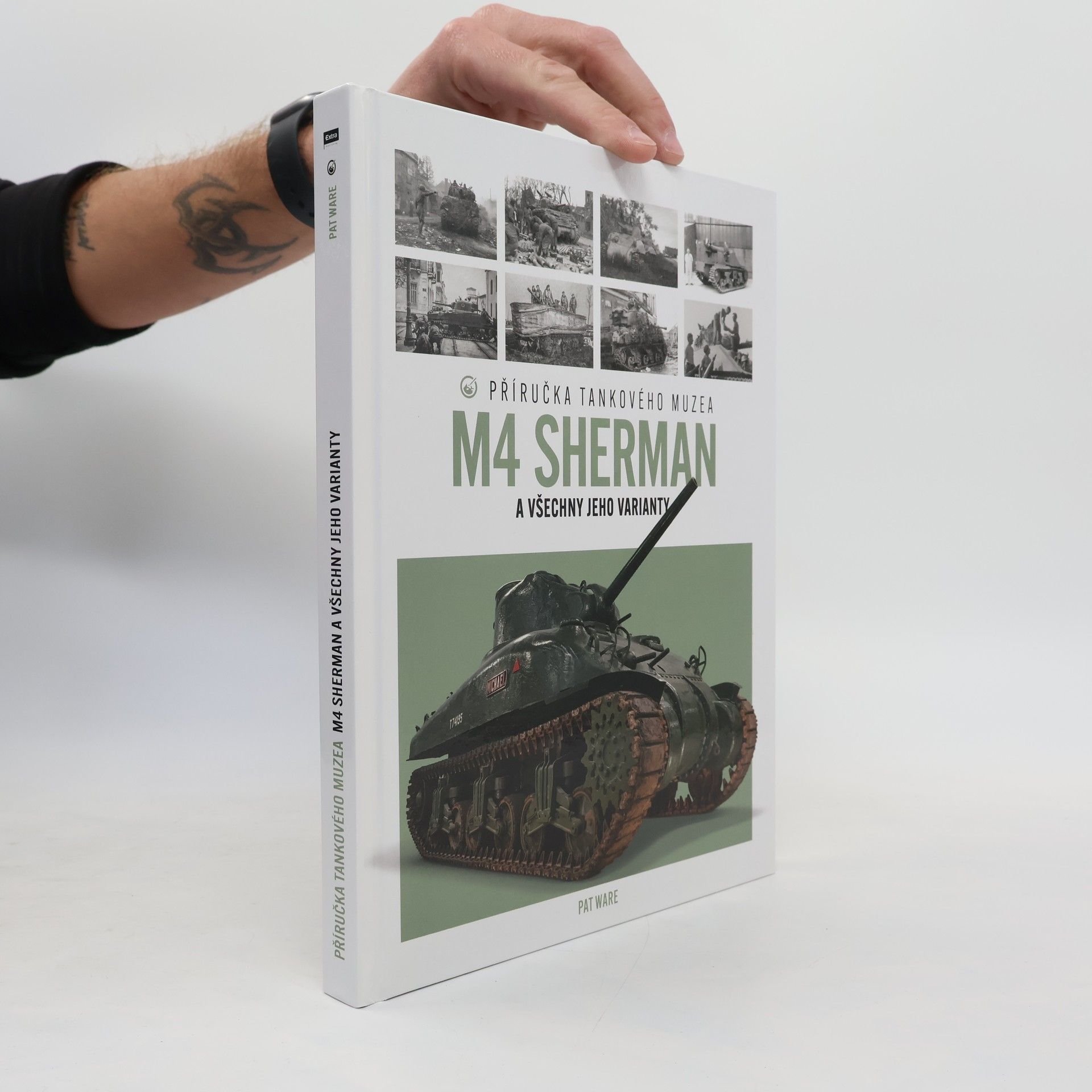 Tank M4 Sherman: Příručka Tankového muzea