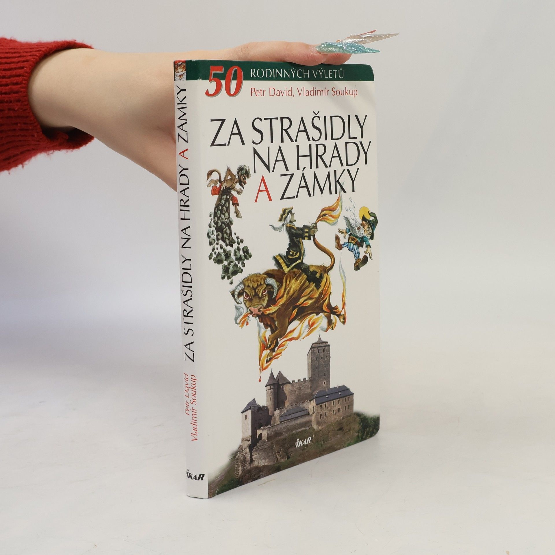 Za strašidly na hrady a zámky