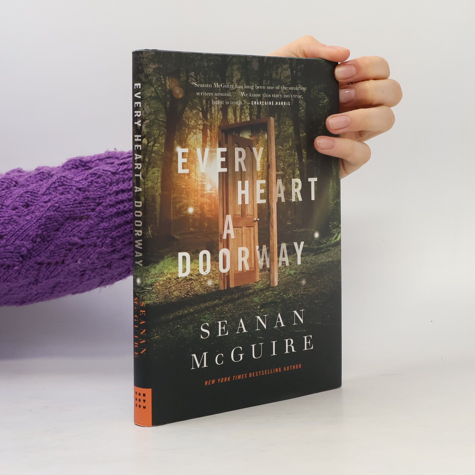 Seanan McGuire Every Heart a Doorway