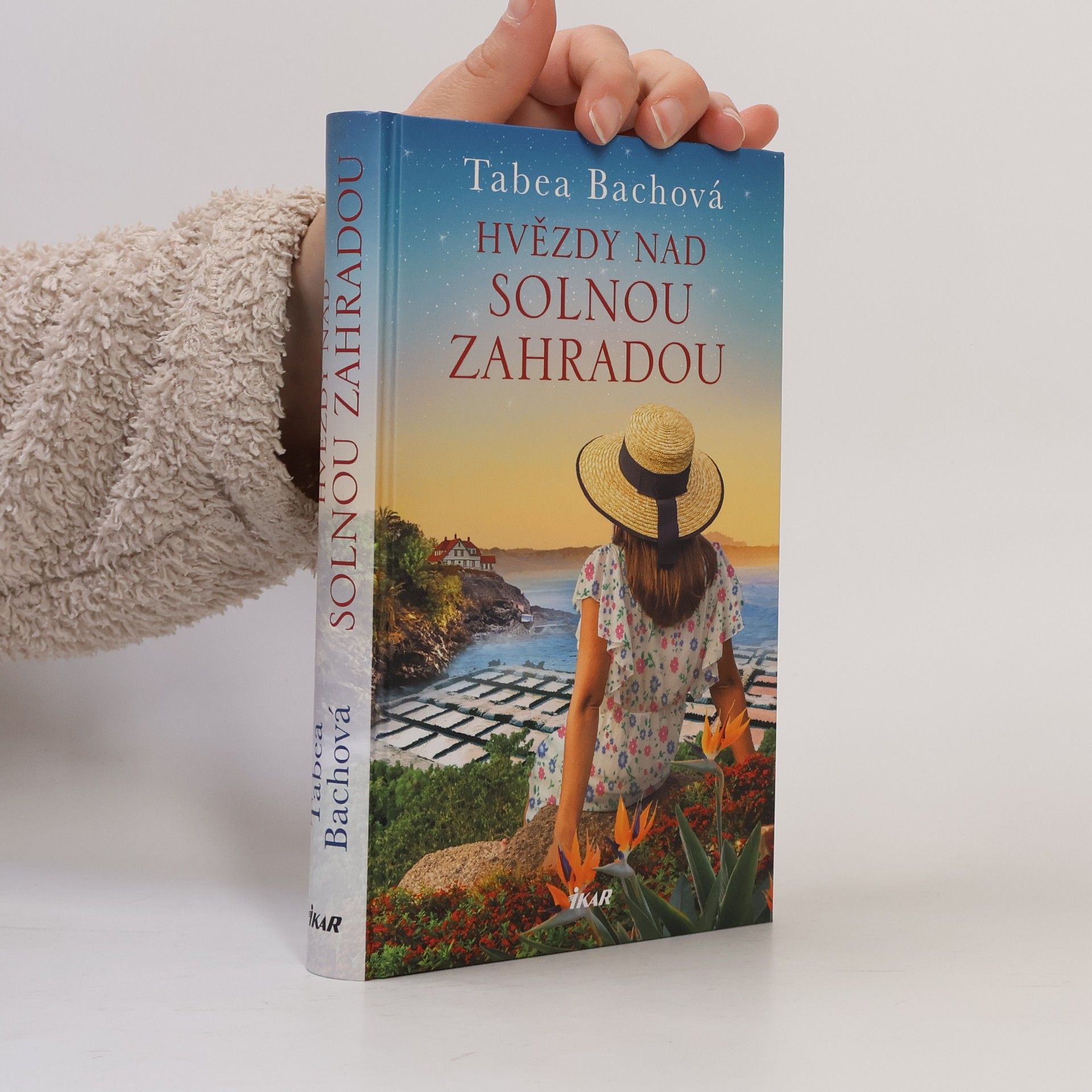Tabea Bach Hvězdy nad solnou zahradou
