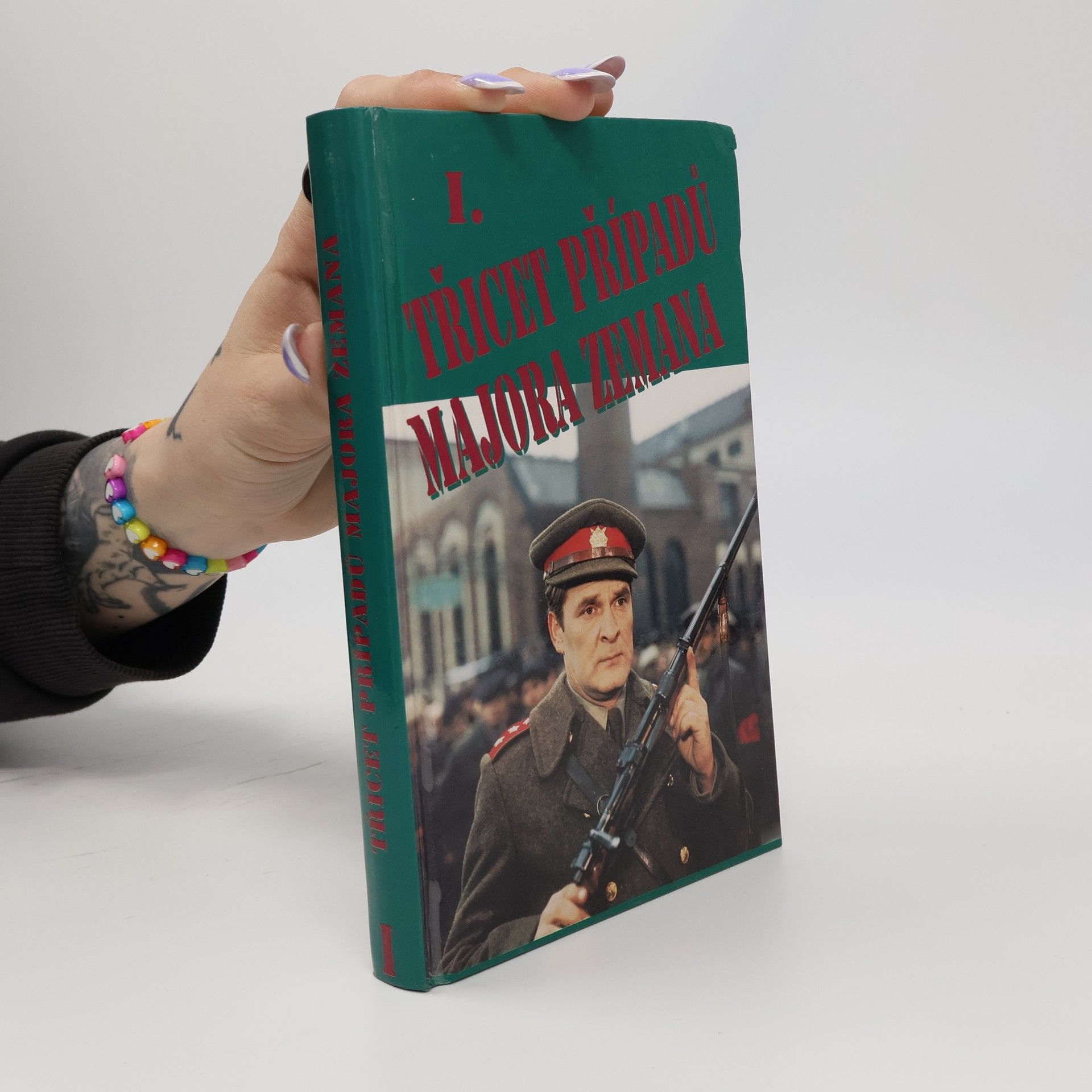Jiří Procházka Třicet případů majora Zemana. 1.díl