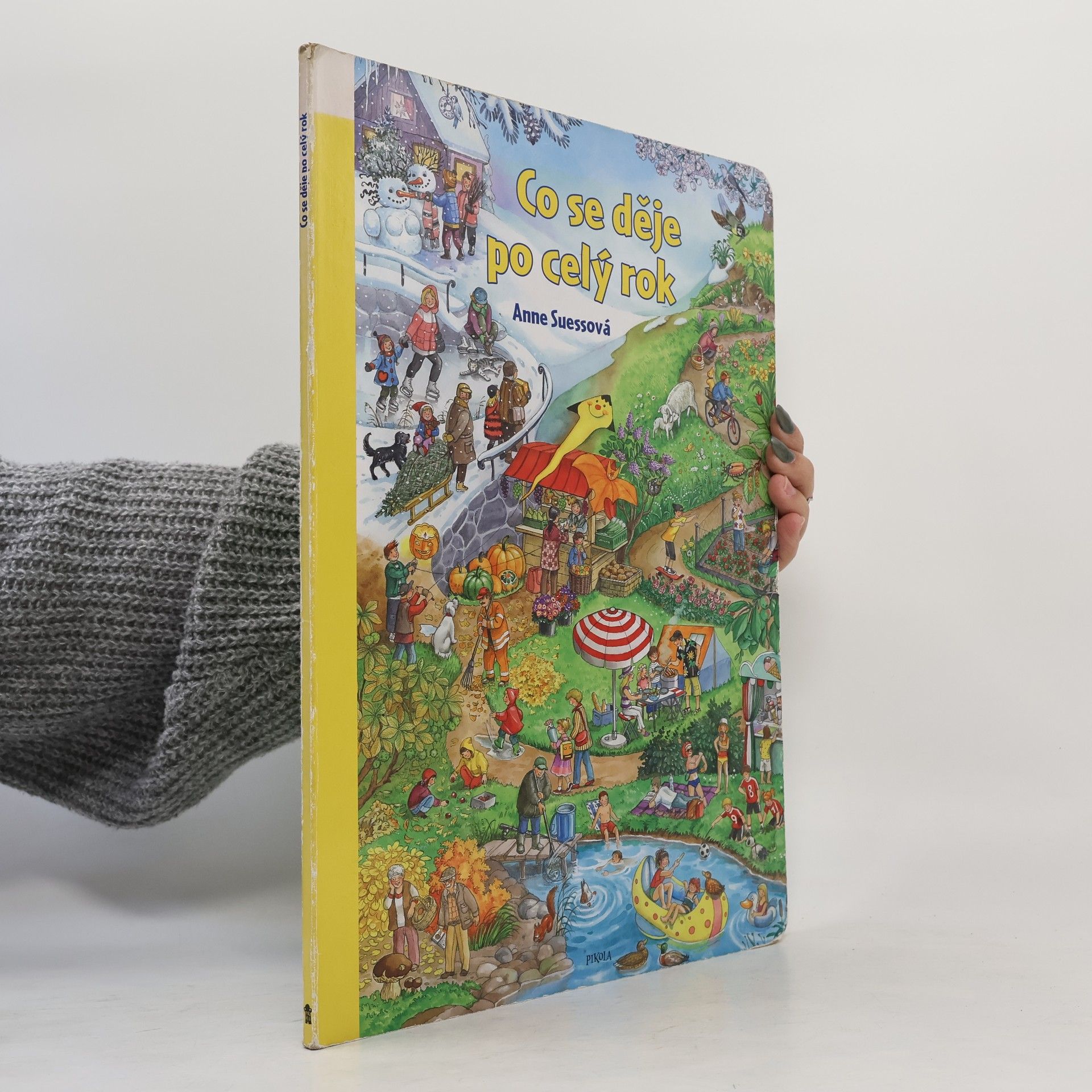 Anne Suess Co se děje po celý rok
