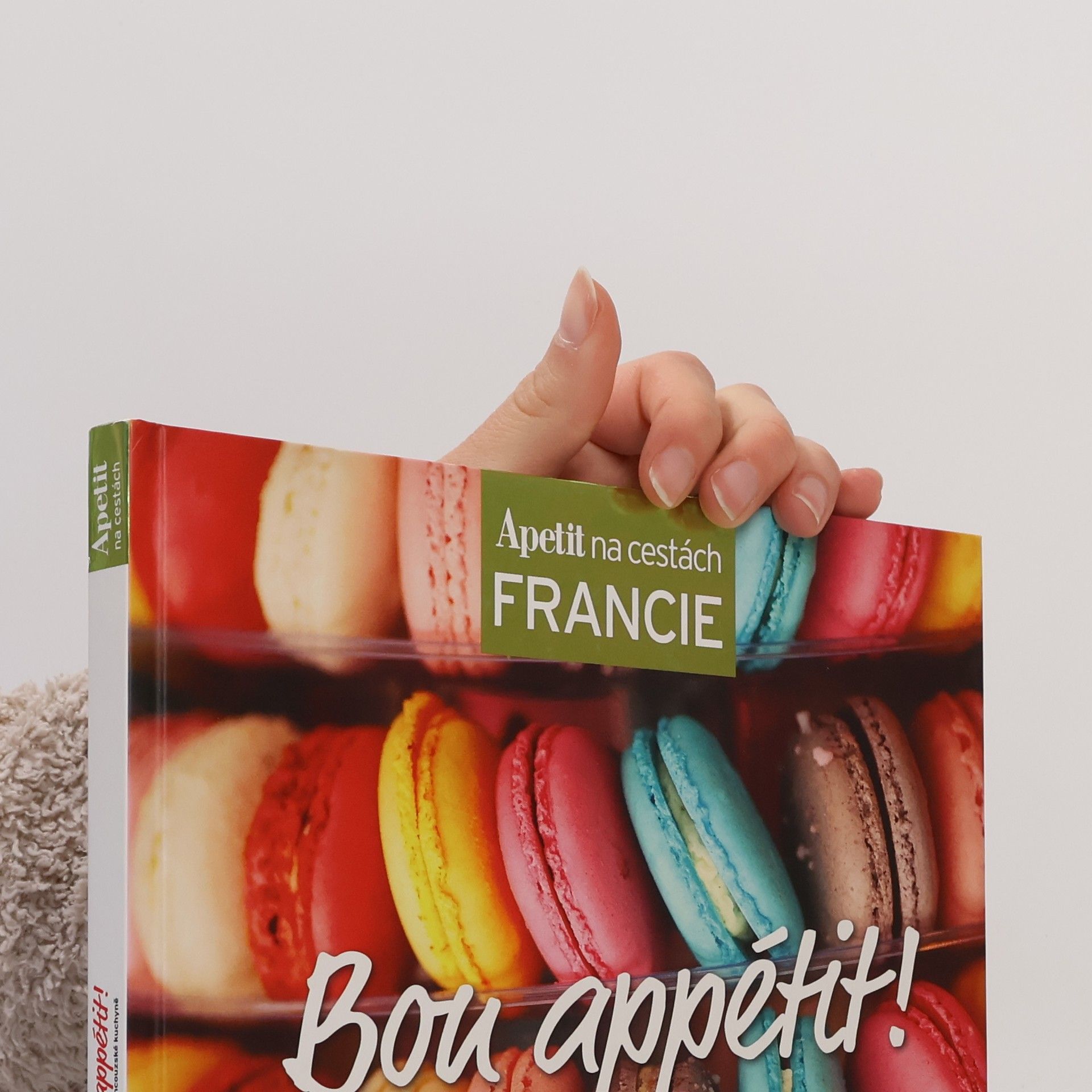 Marek Kučera Bon appétit!, aneb, Lekce francouzské kuchyně