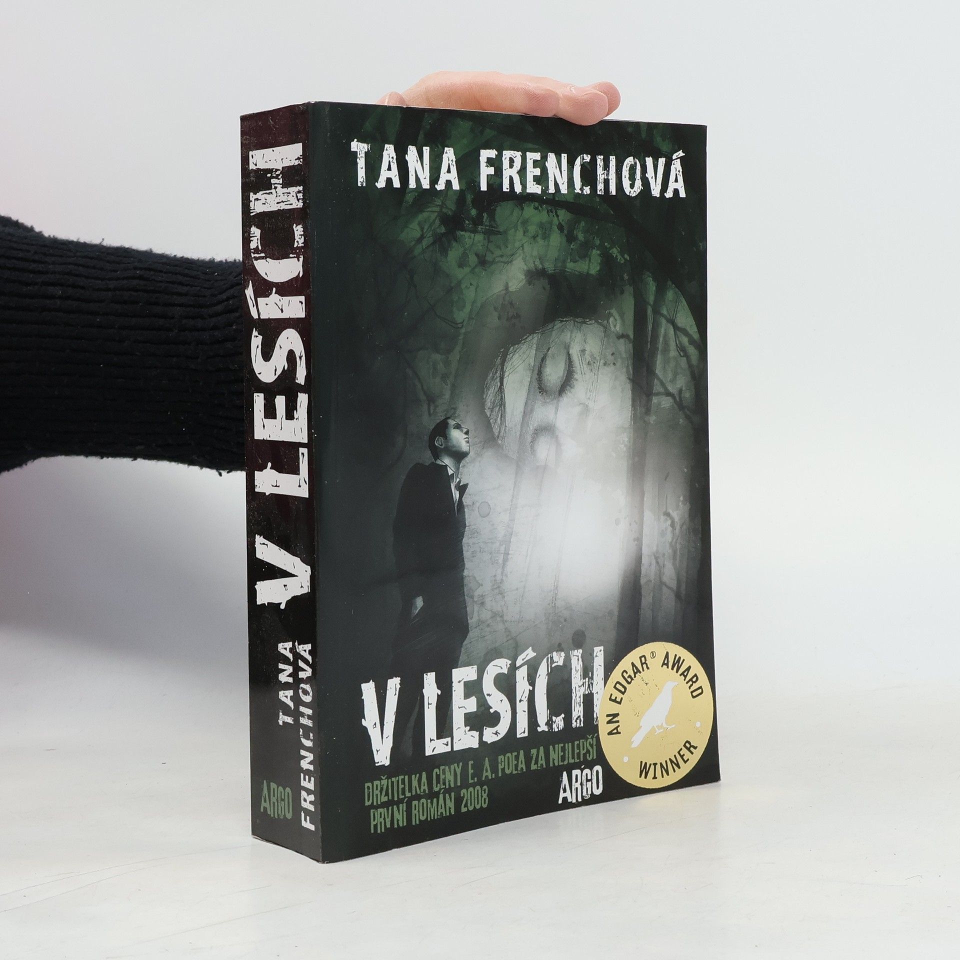 Tana Frenchová V lesích
