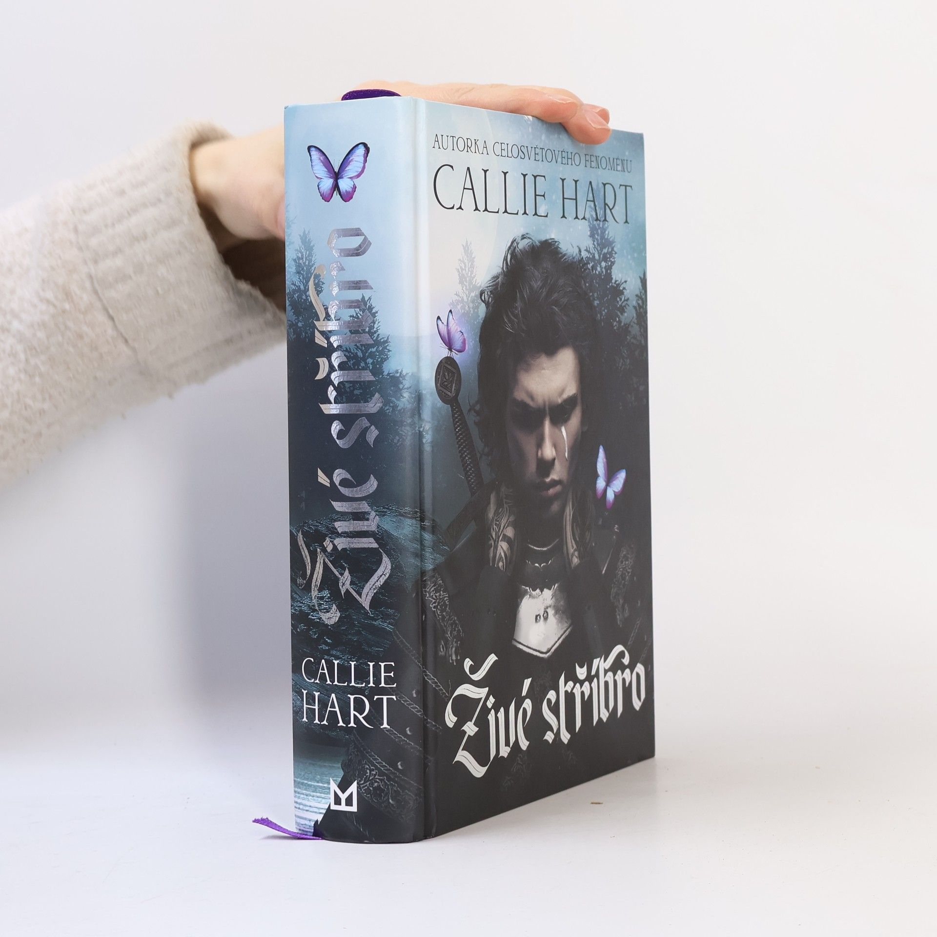 Callie Hart Živé stříbro