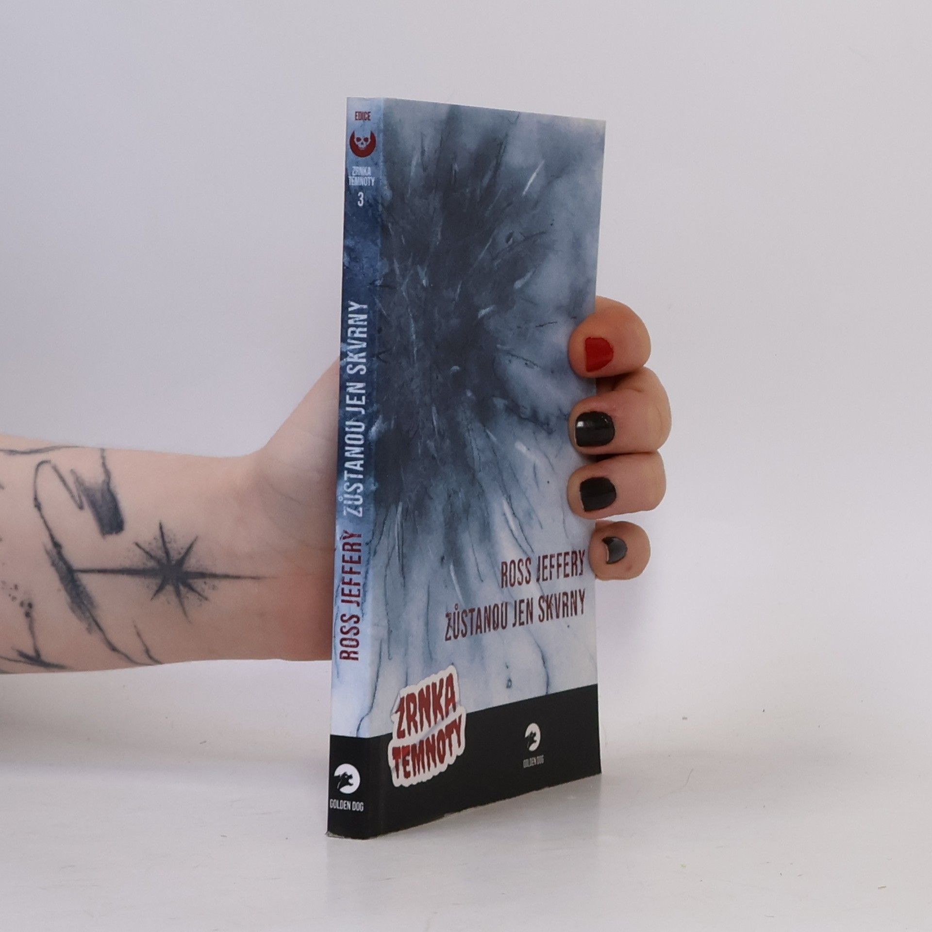 Ross Jeffery Zůstanou jen skvrny