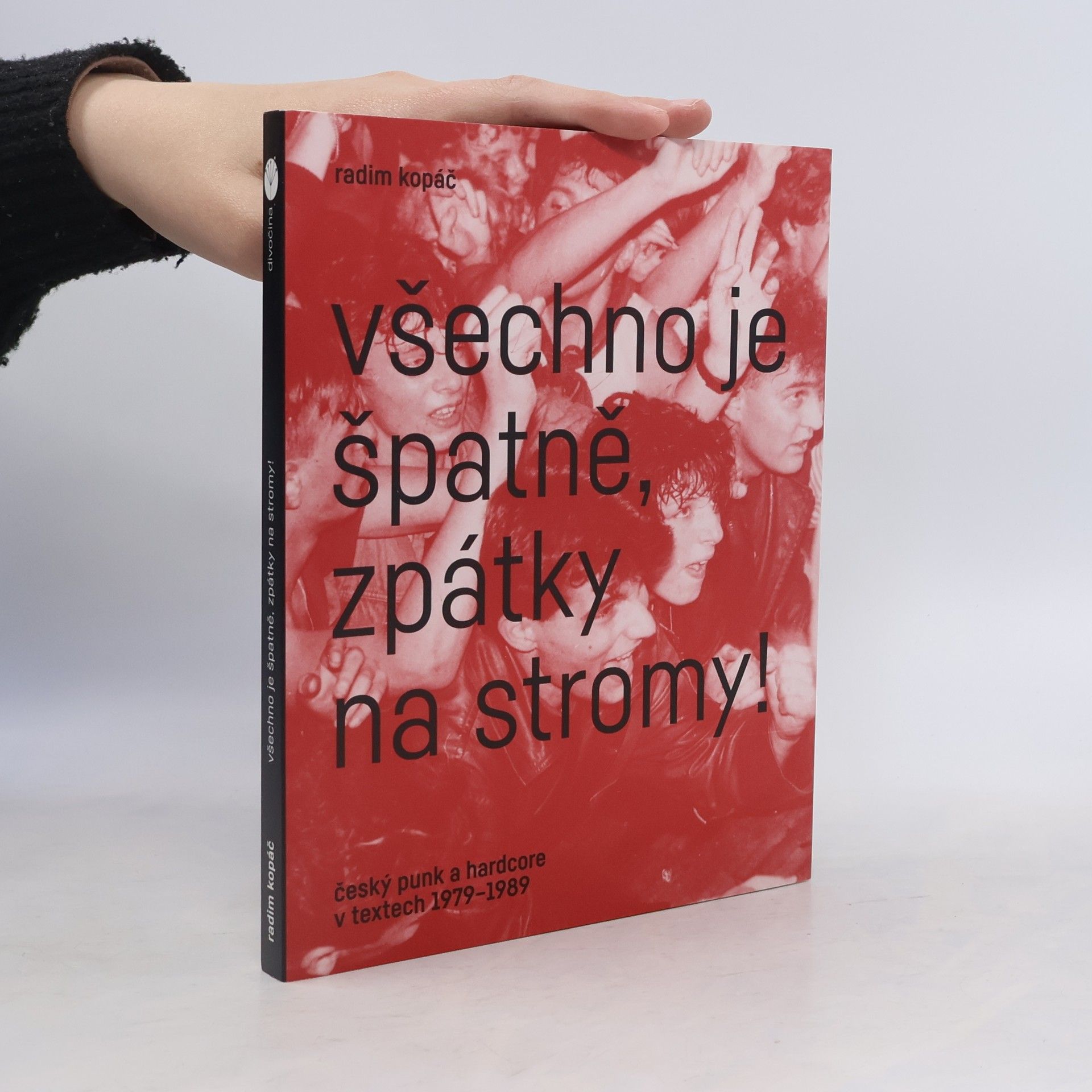 Radim Kopáč Všechno je špatně, zpátky na stromy!