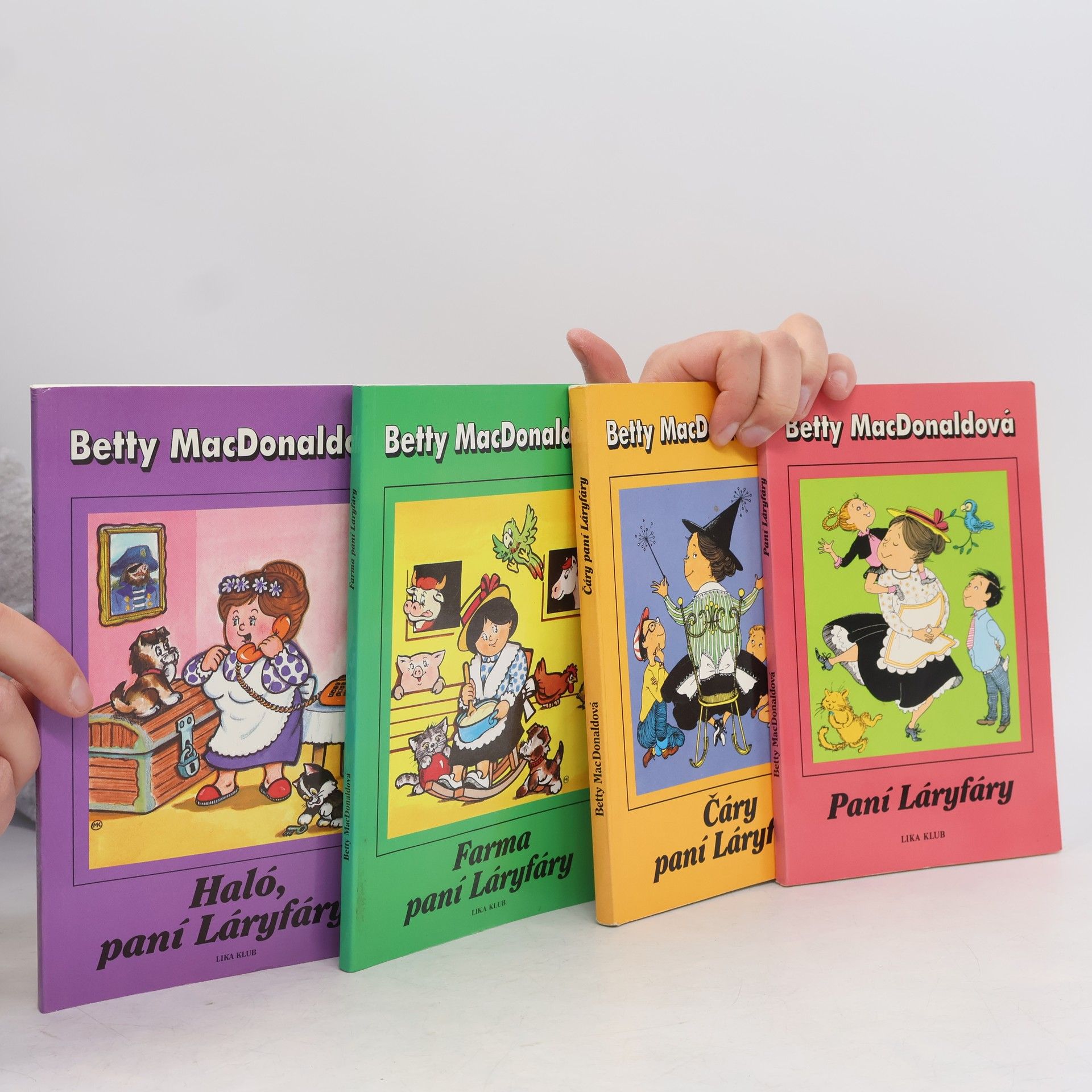 Betty MacDonald Paní Láryfáry. Haló, paní Láryfáry! Farma paní Láryfáry. Čáry paní Láryfáry