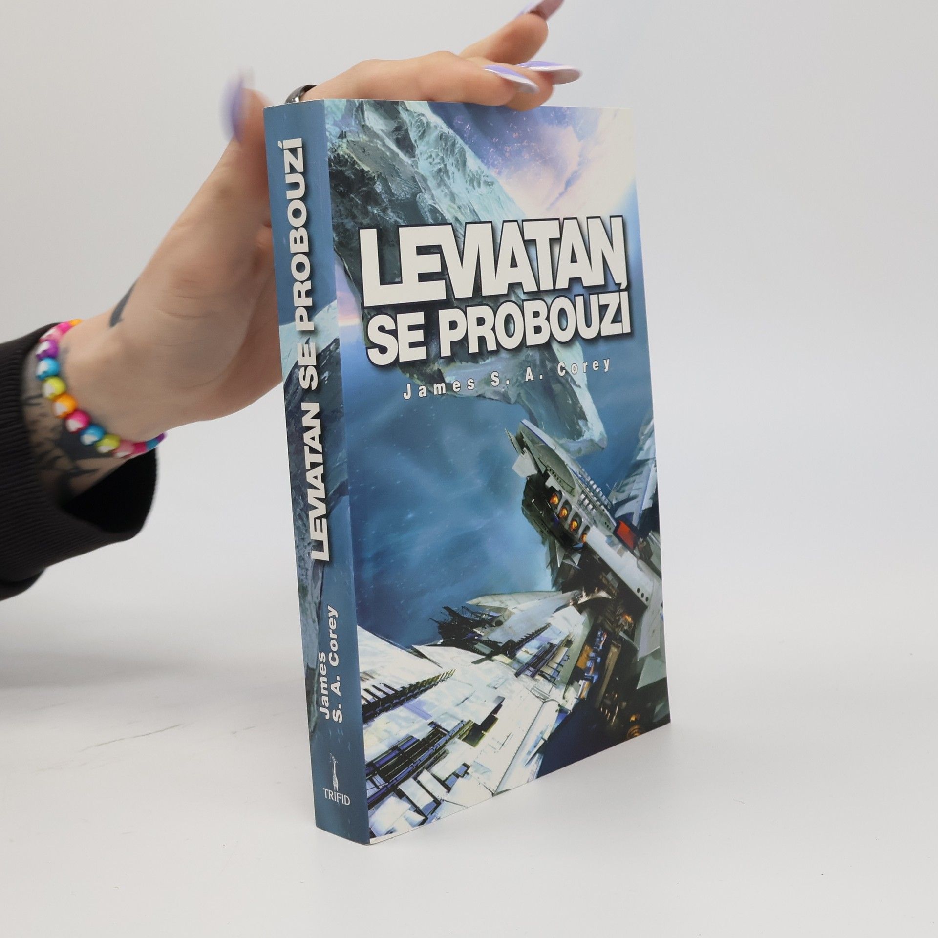 James S. A. Corey Expanze. Kniha první, Leviatan se probouzí
