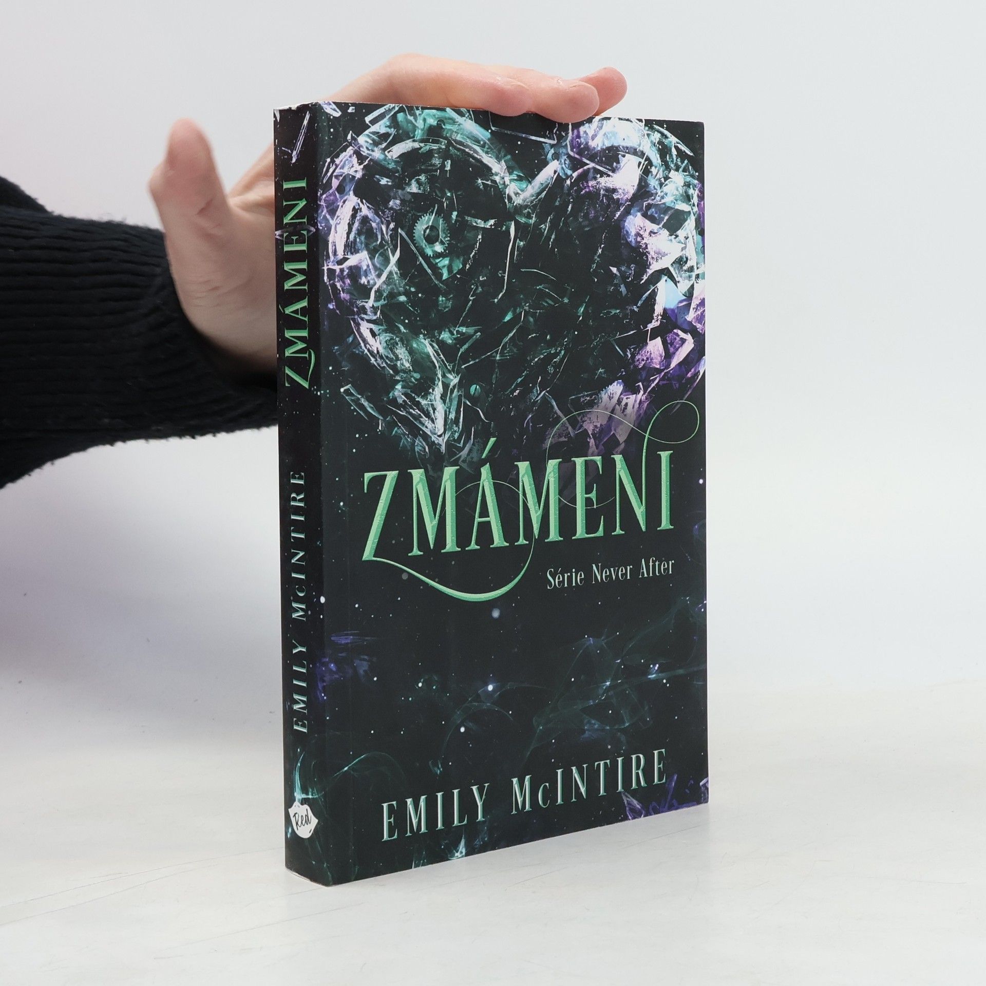 Emily McIntire Zmámeni