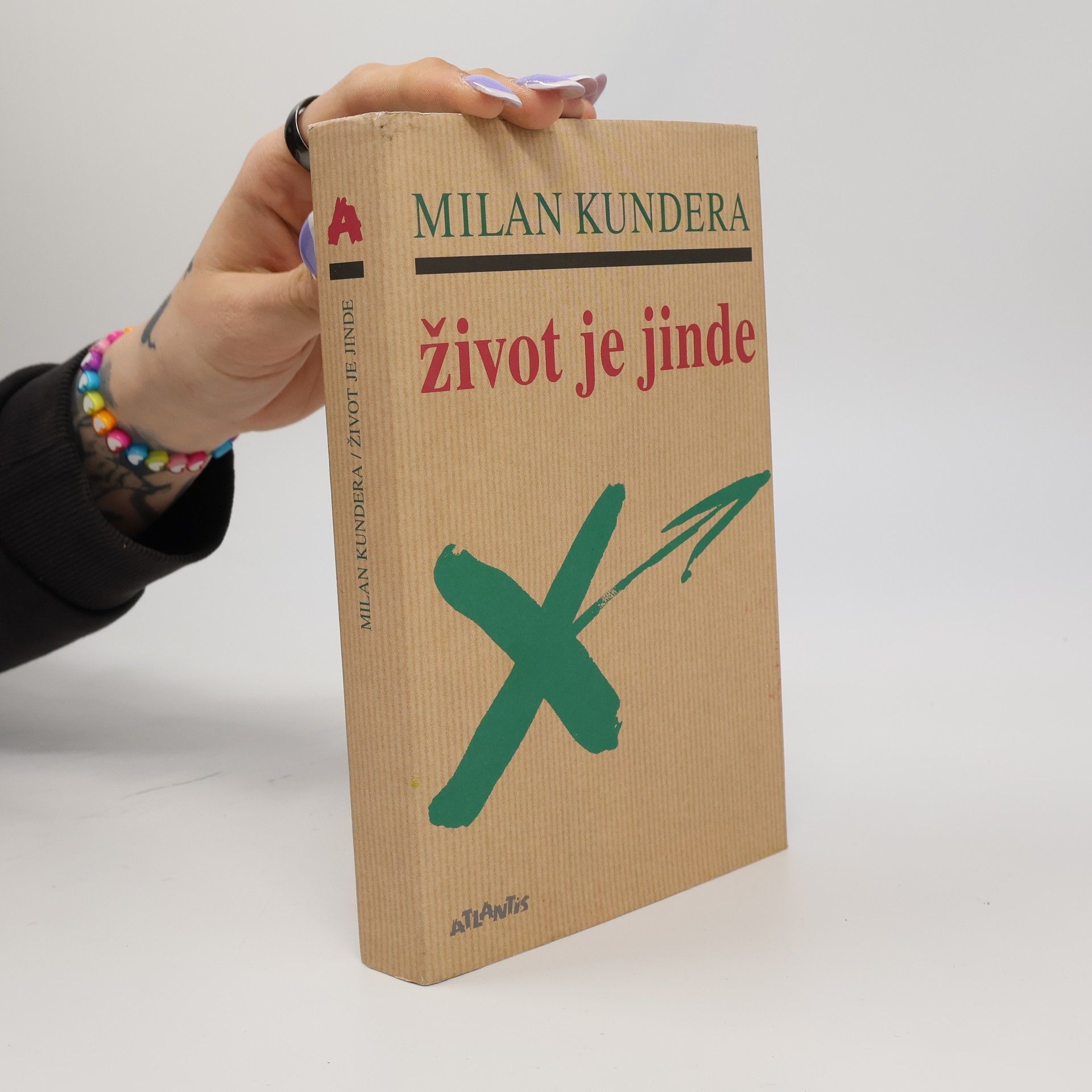 Milan Kundera Život je jinde