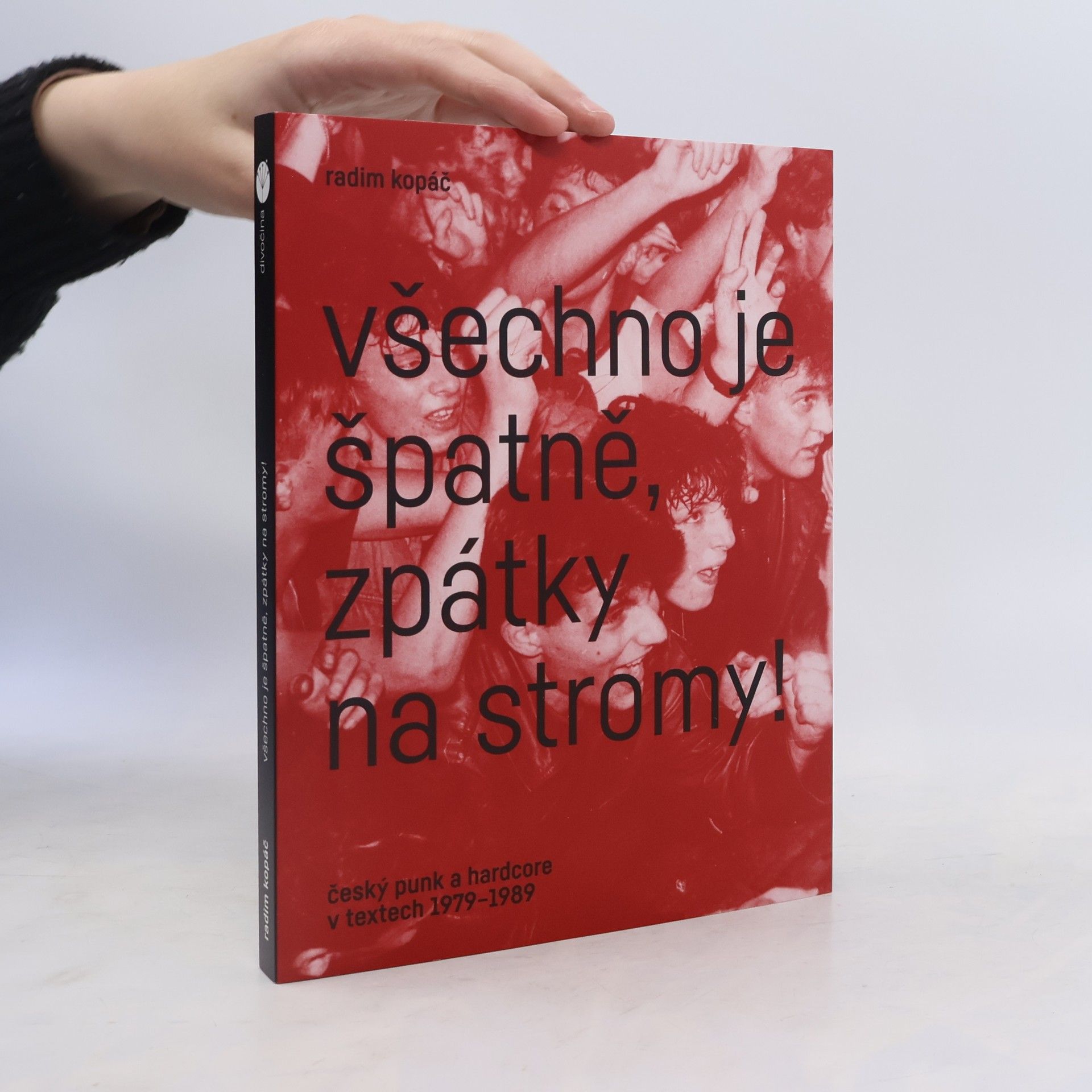 Radim Kopáč Všechno je špatně, zpátky na stromy!