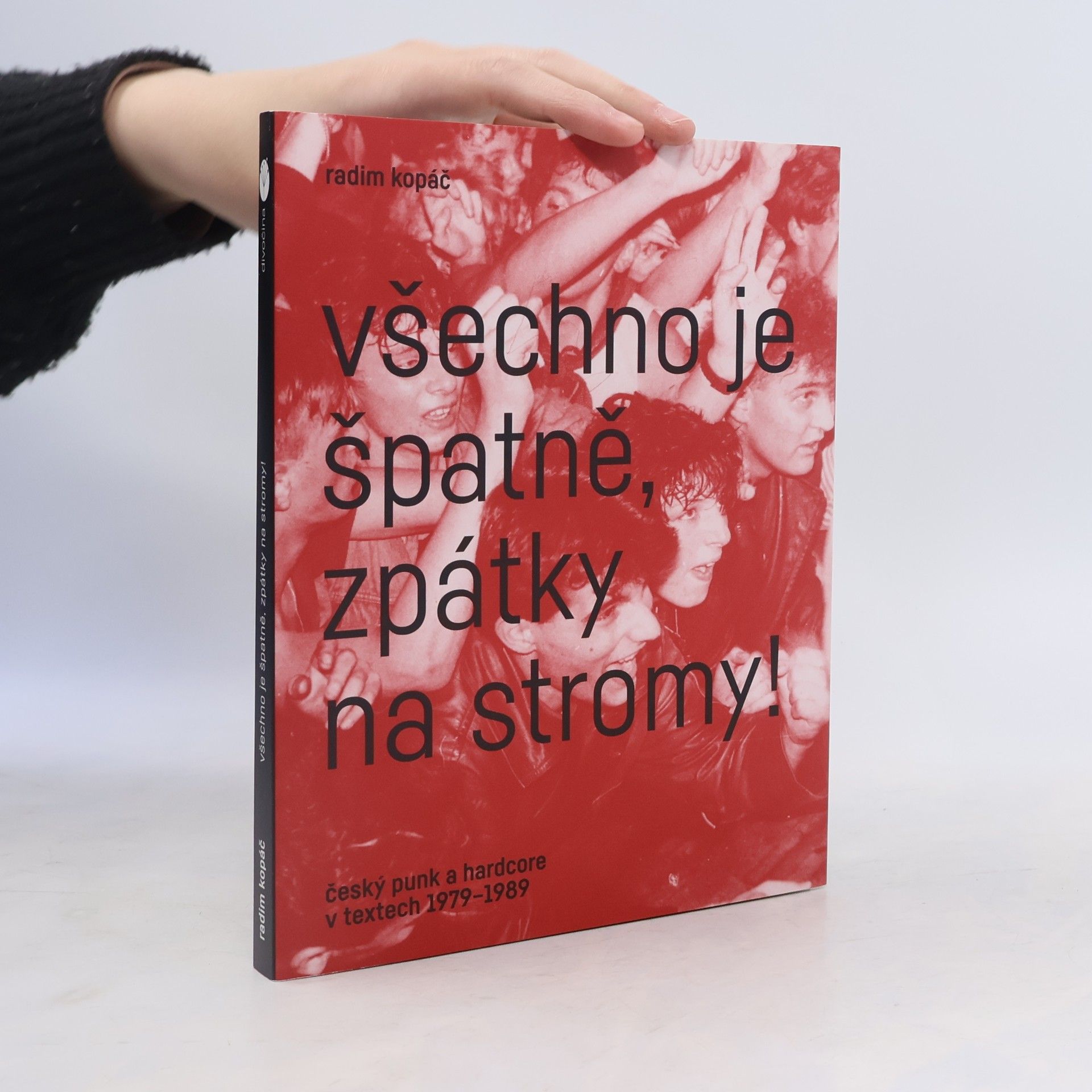 Radim Kopáč Všechno je špatně, zpátky na stromy!