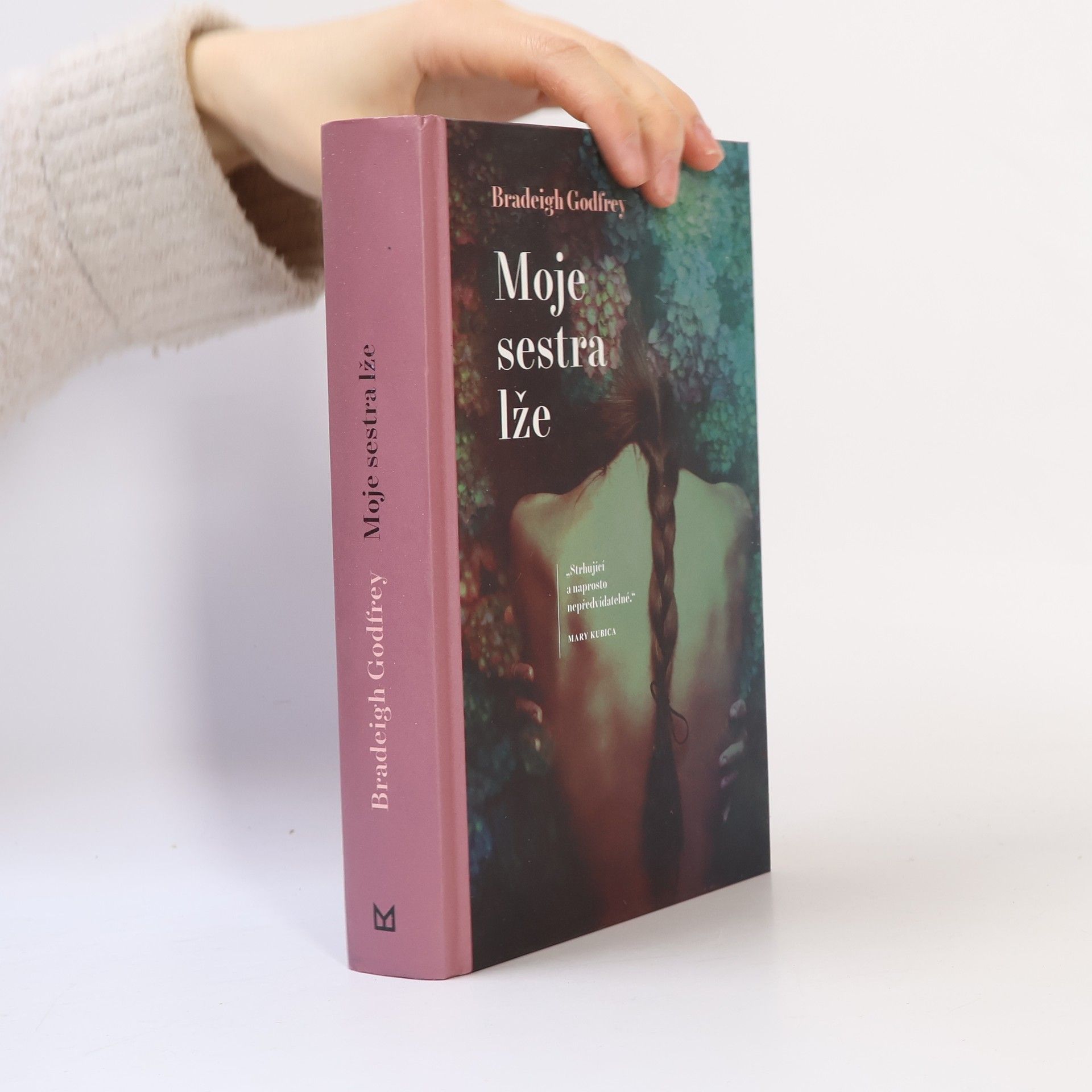 Bradeigh Godfrey Moje sestra lže