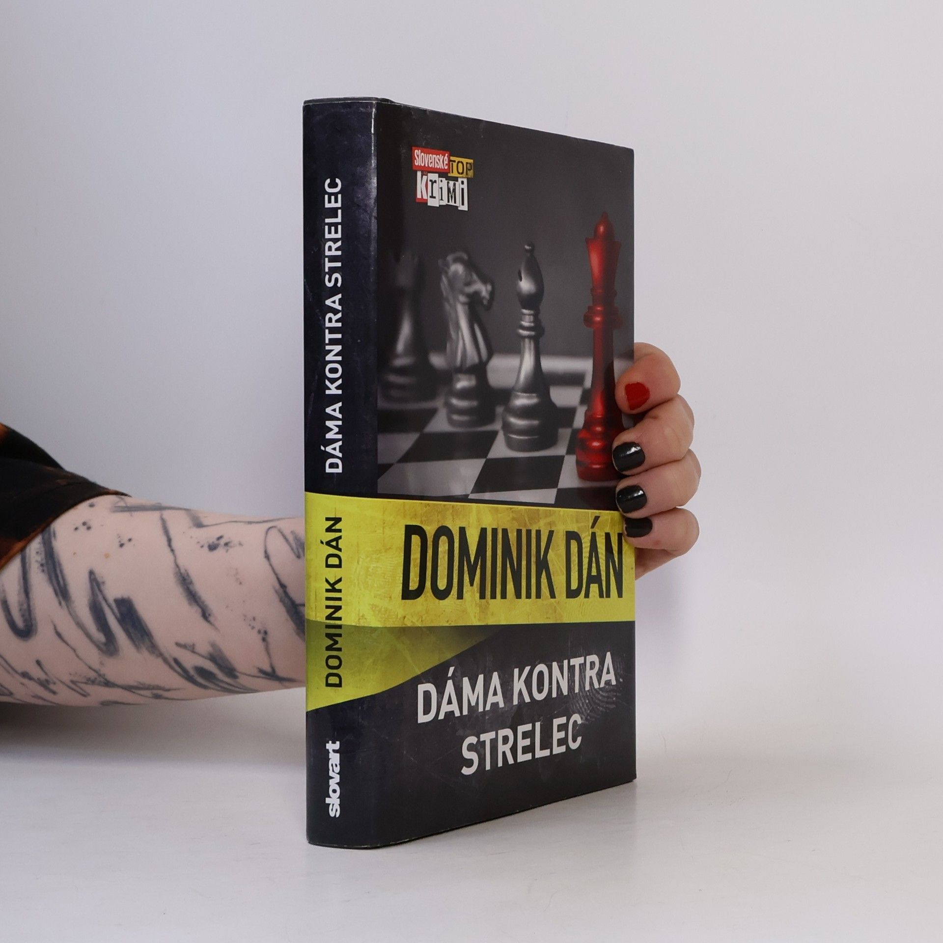 Dominik Dán Dáma kontra strelec