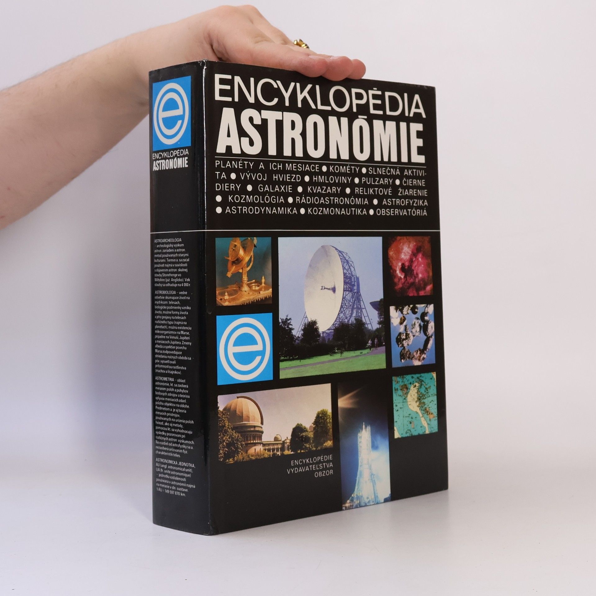 A. Hajduk Encyklopédia astronómie