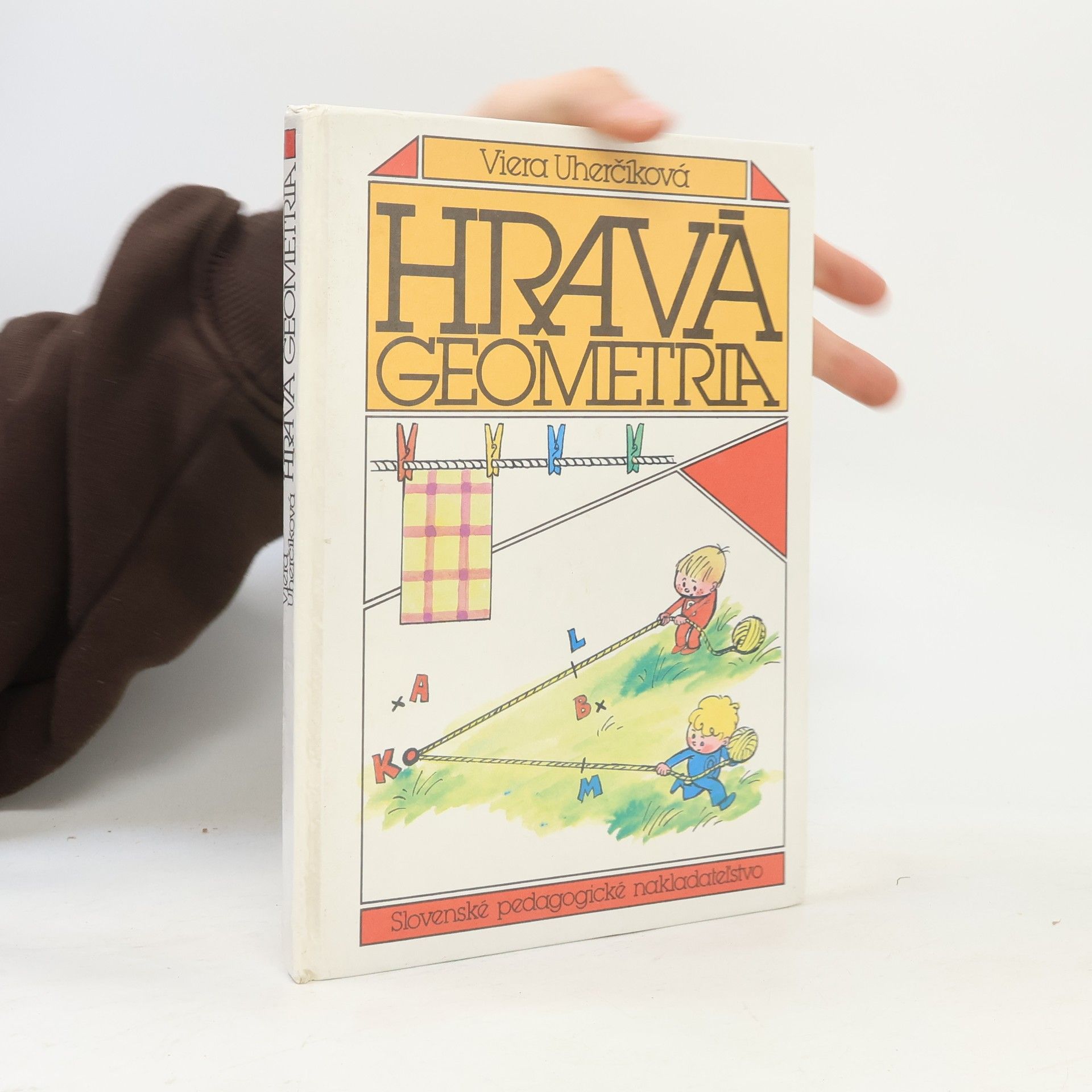 Viera Uherčíková Hravá geometria