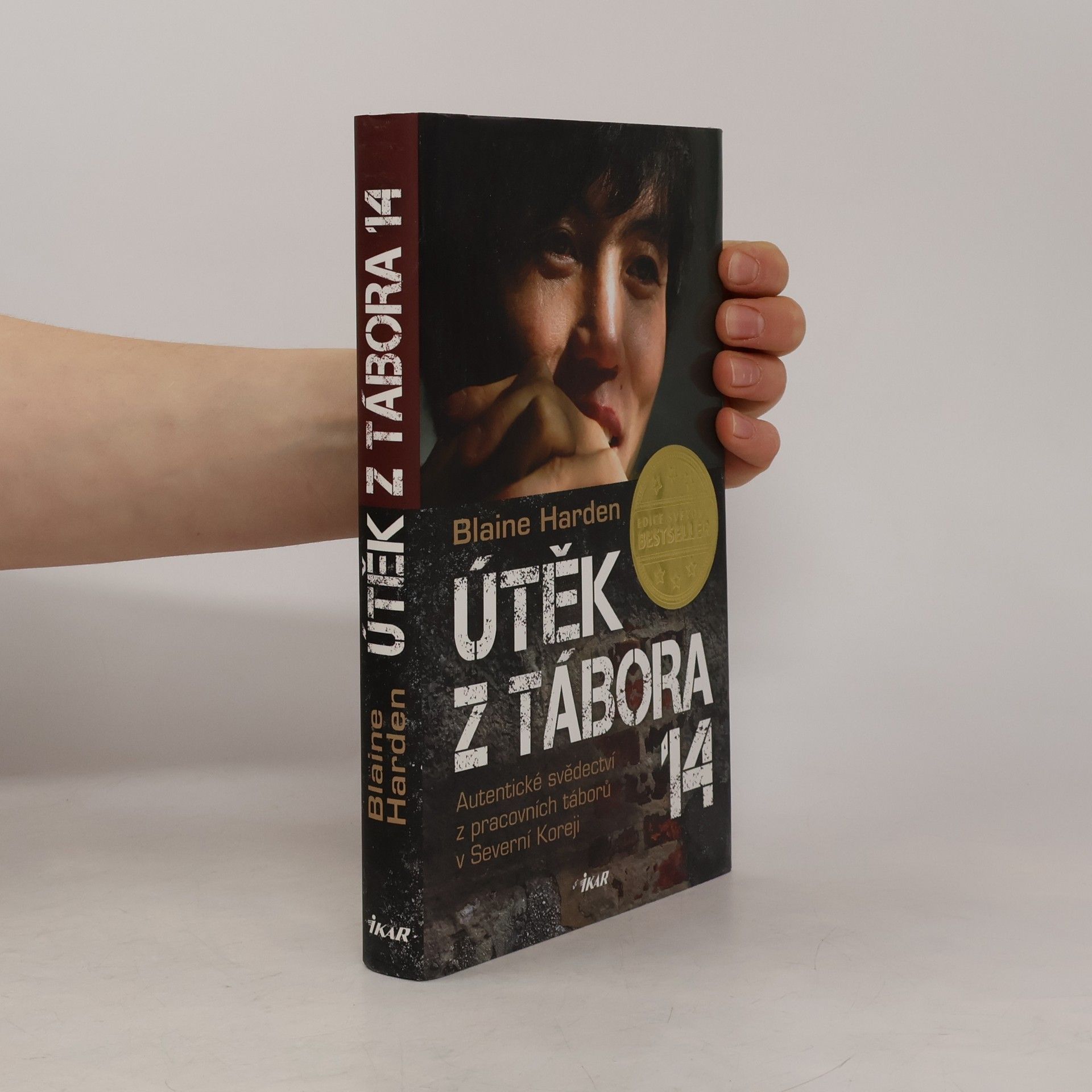 Blaine Harden Útěk z Tábora 14