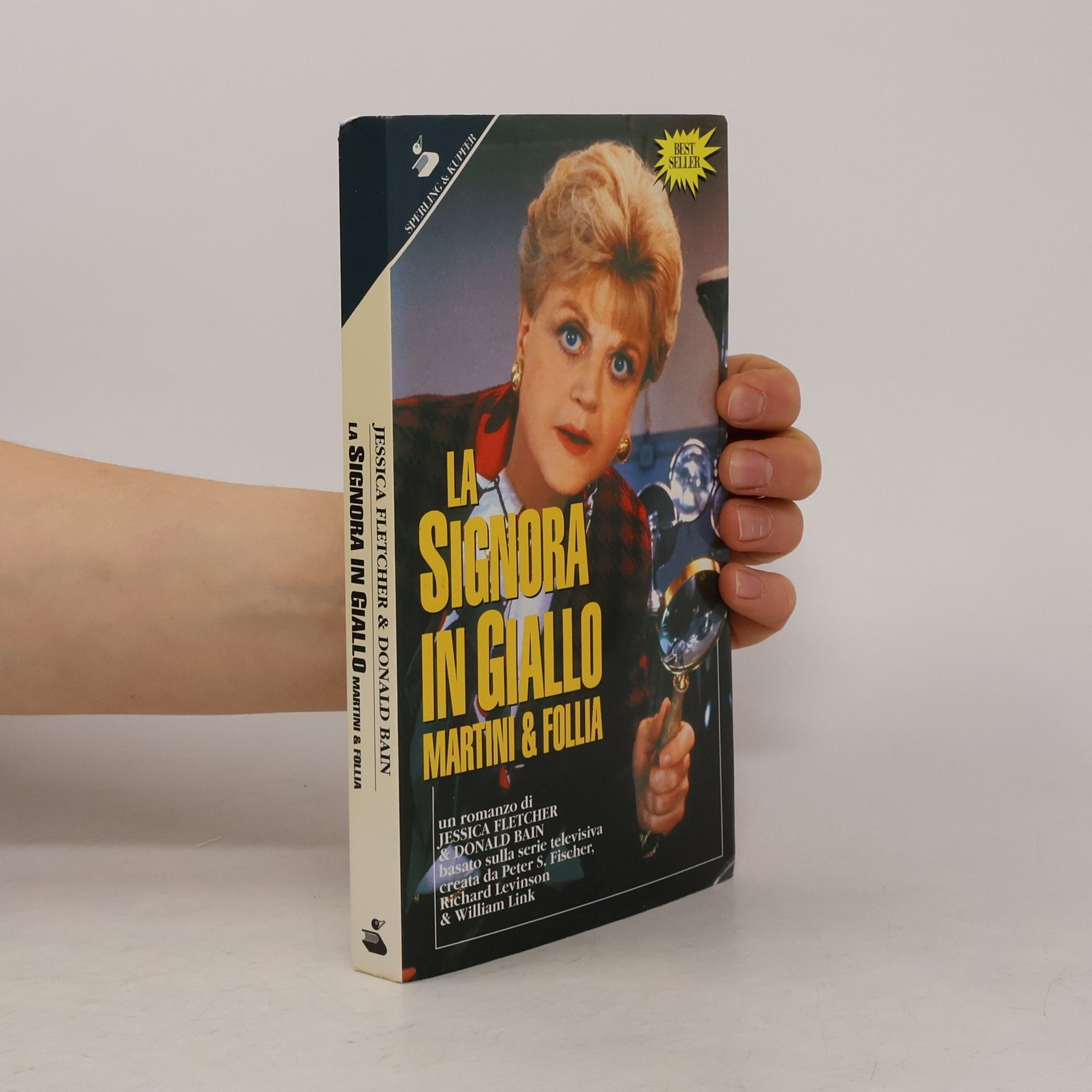 La signora in giallo. Martini & follia