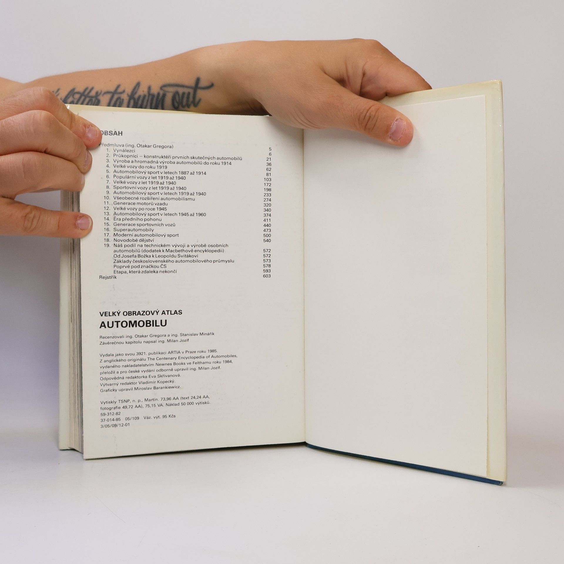 Graham Macbeth Velký obrazový atlas automobilu