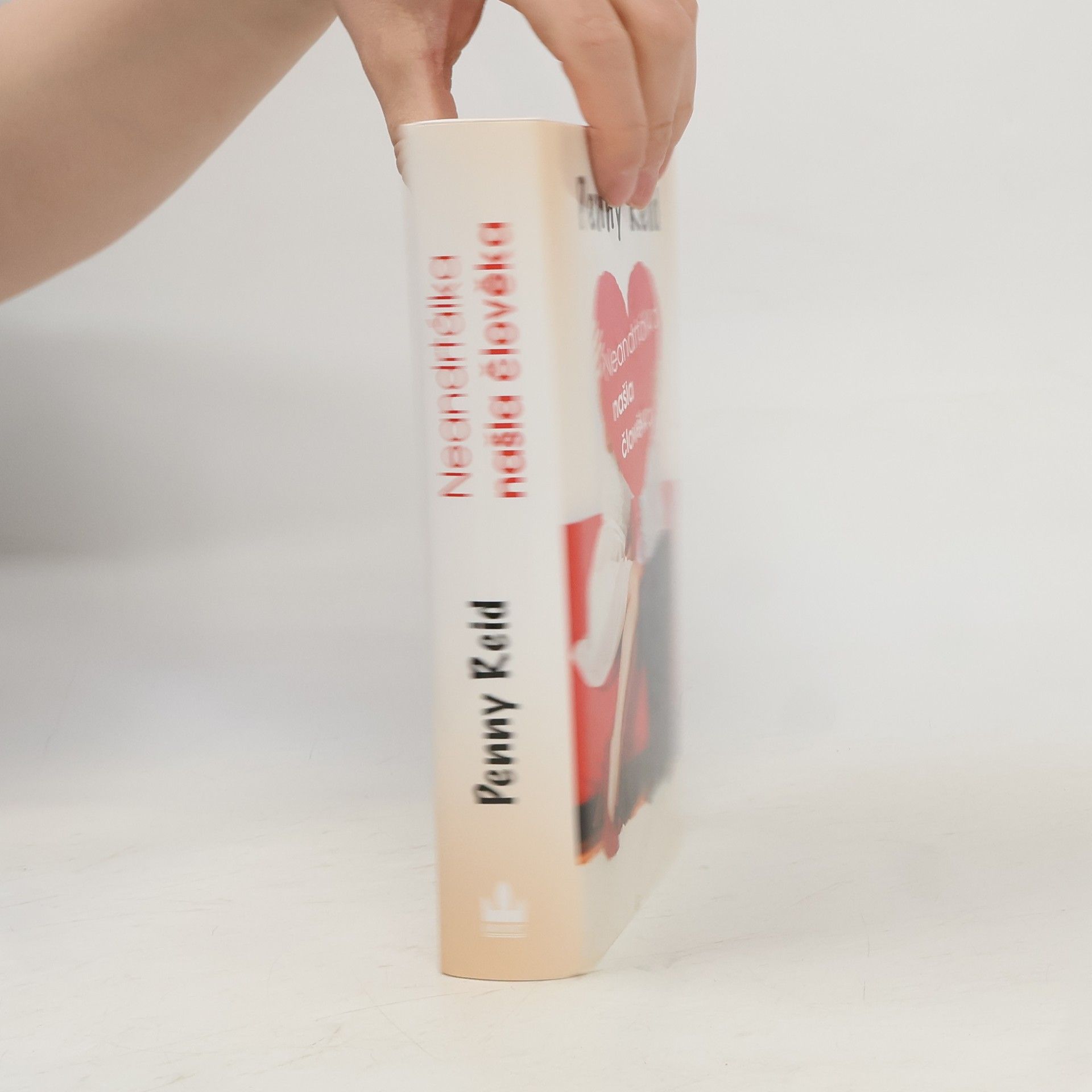 Penny Reid Neandrtálka našla člověka