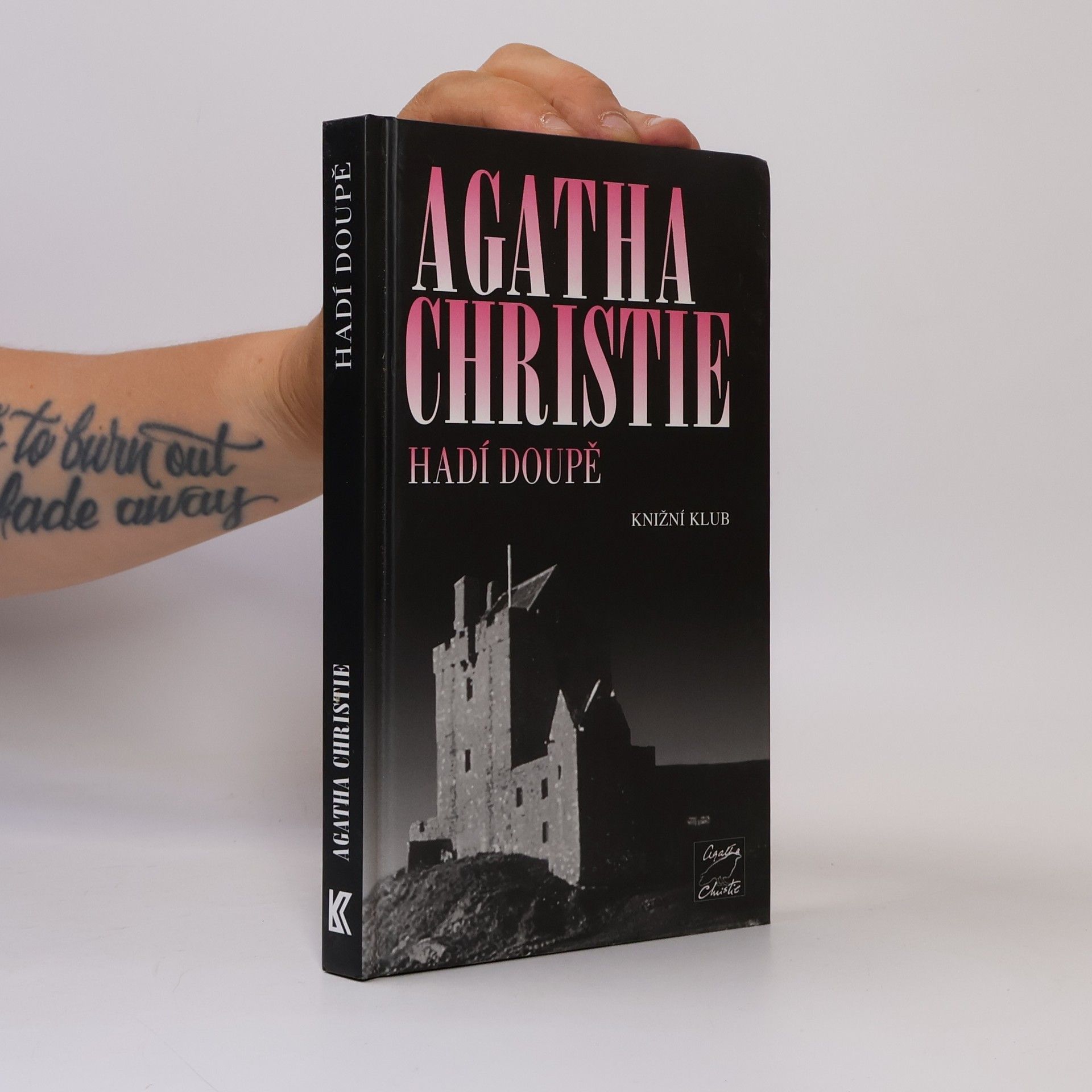 Agatha Christie Hadí doupě