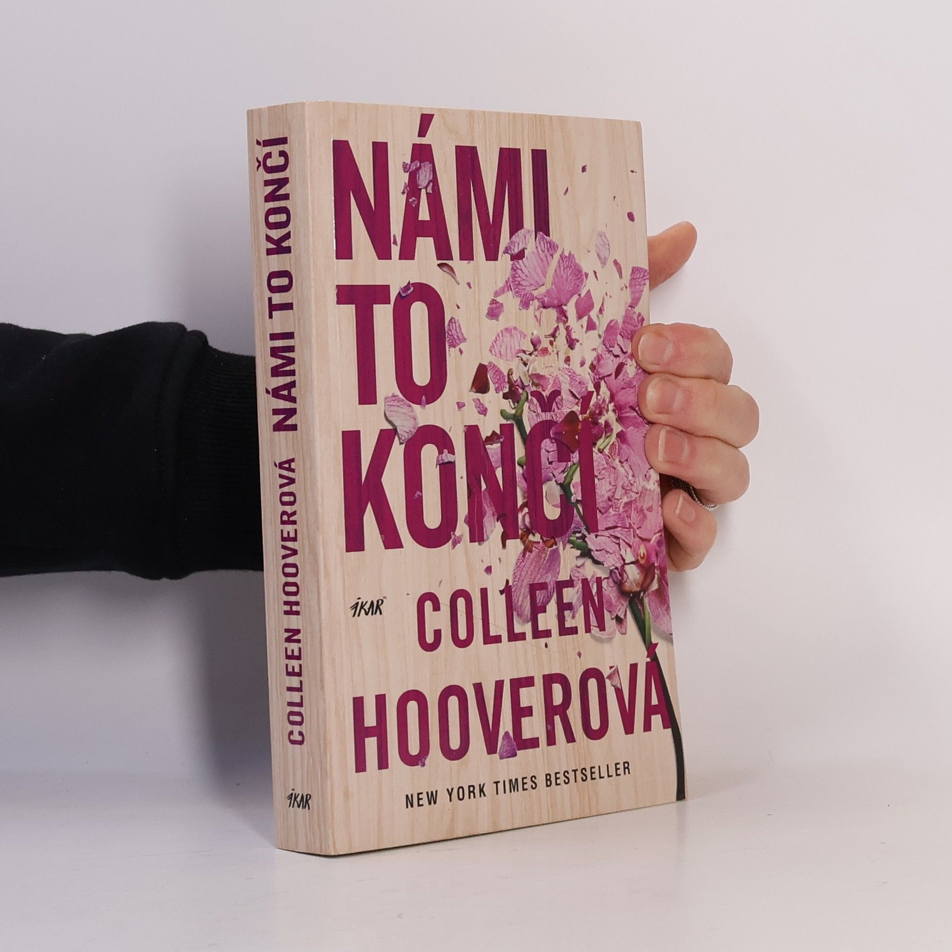 Colleen Hoover Námi to končí