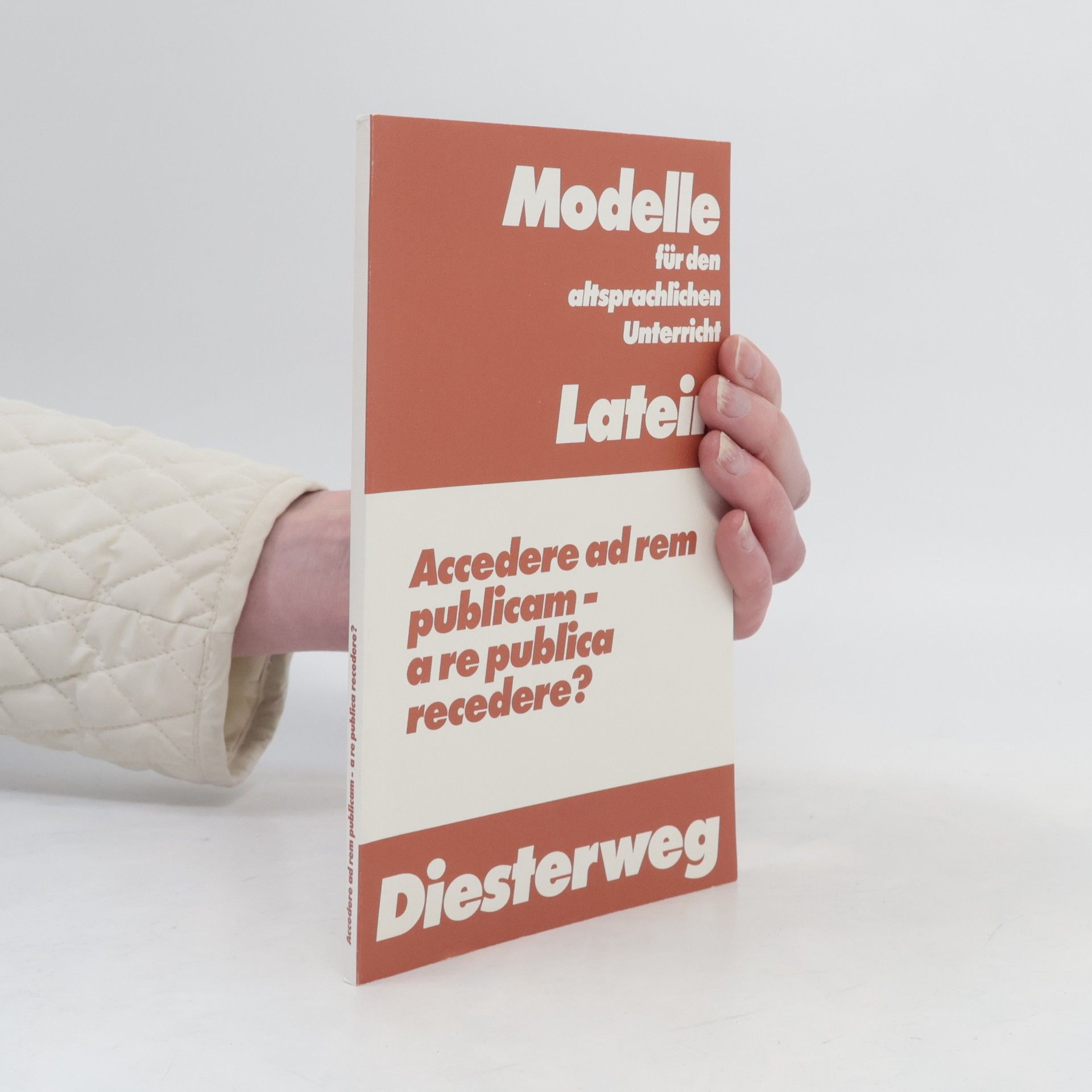 Accedere ad rem publicam - a re publica recedere?