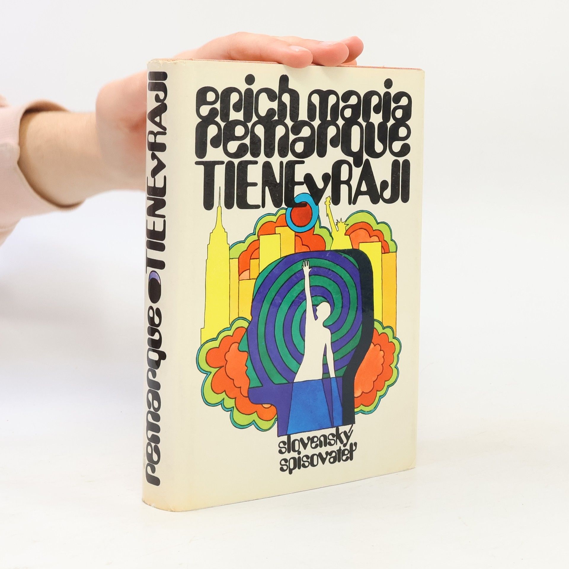 Erich Maria Remarque Tiene v raji
