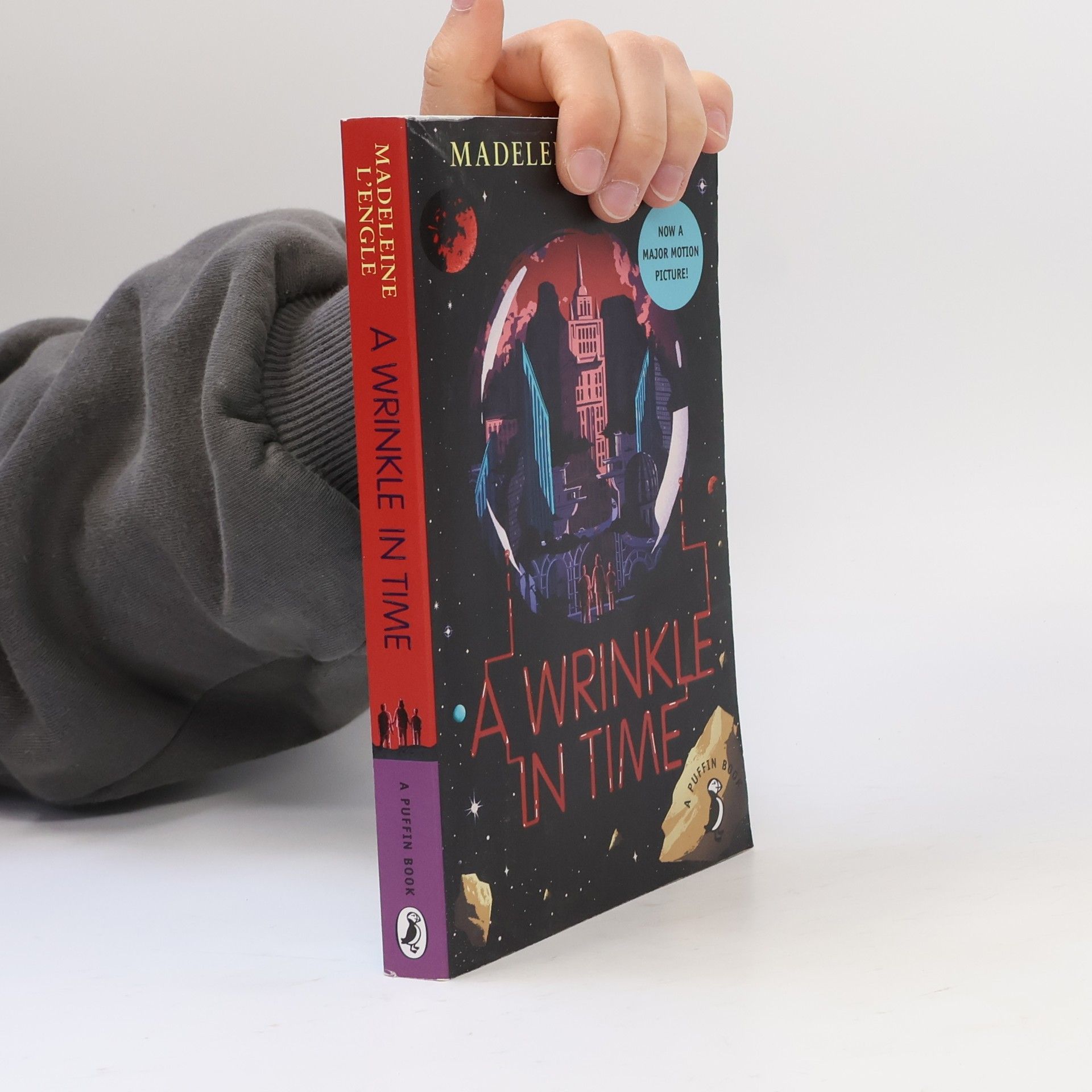 Madeleine L'Engle A wrinkle in time