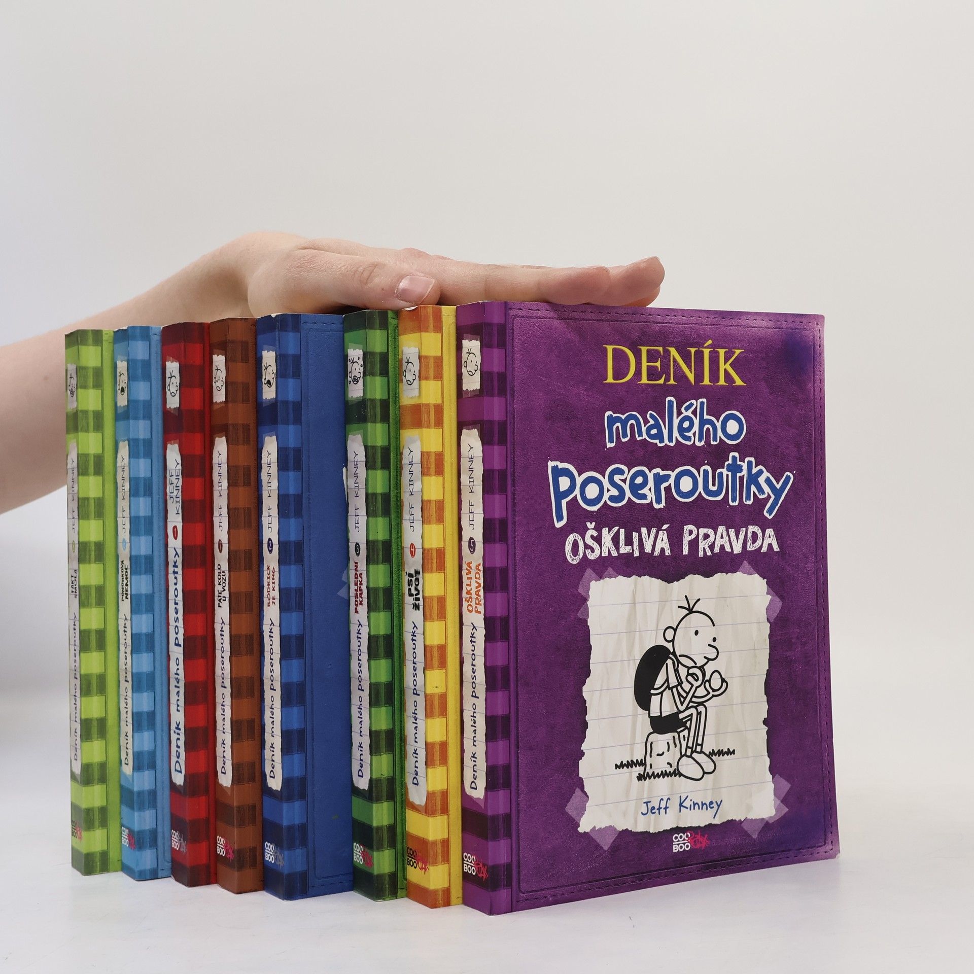 Jeff Kinney Deník malého poseroutky 1-8 (box)