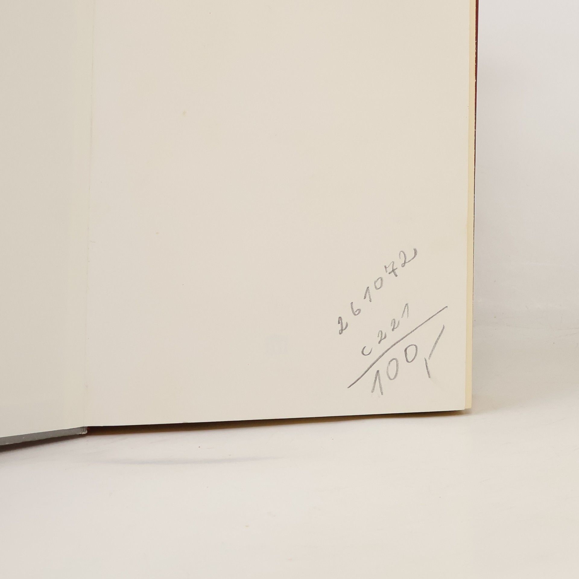 Jonas Jonasson Stoletý stařík, který vylezl z okna a zmizel