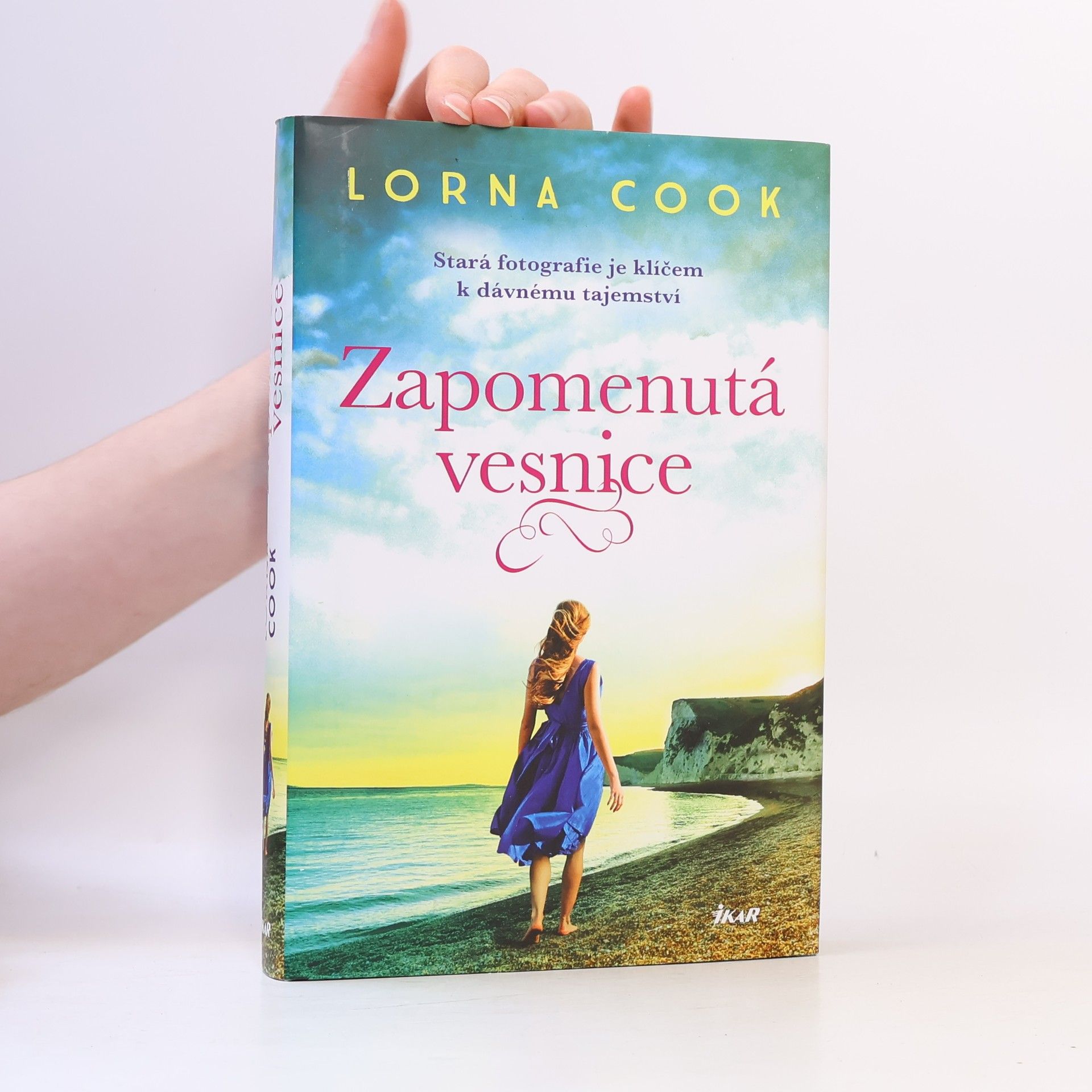 Lorna Cook Zapomenutá vesnice