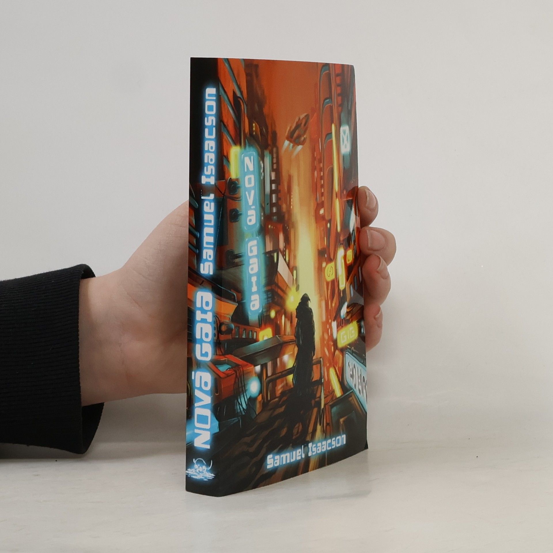 Samuel Isaacson Nová Gaia