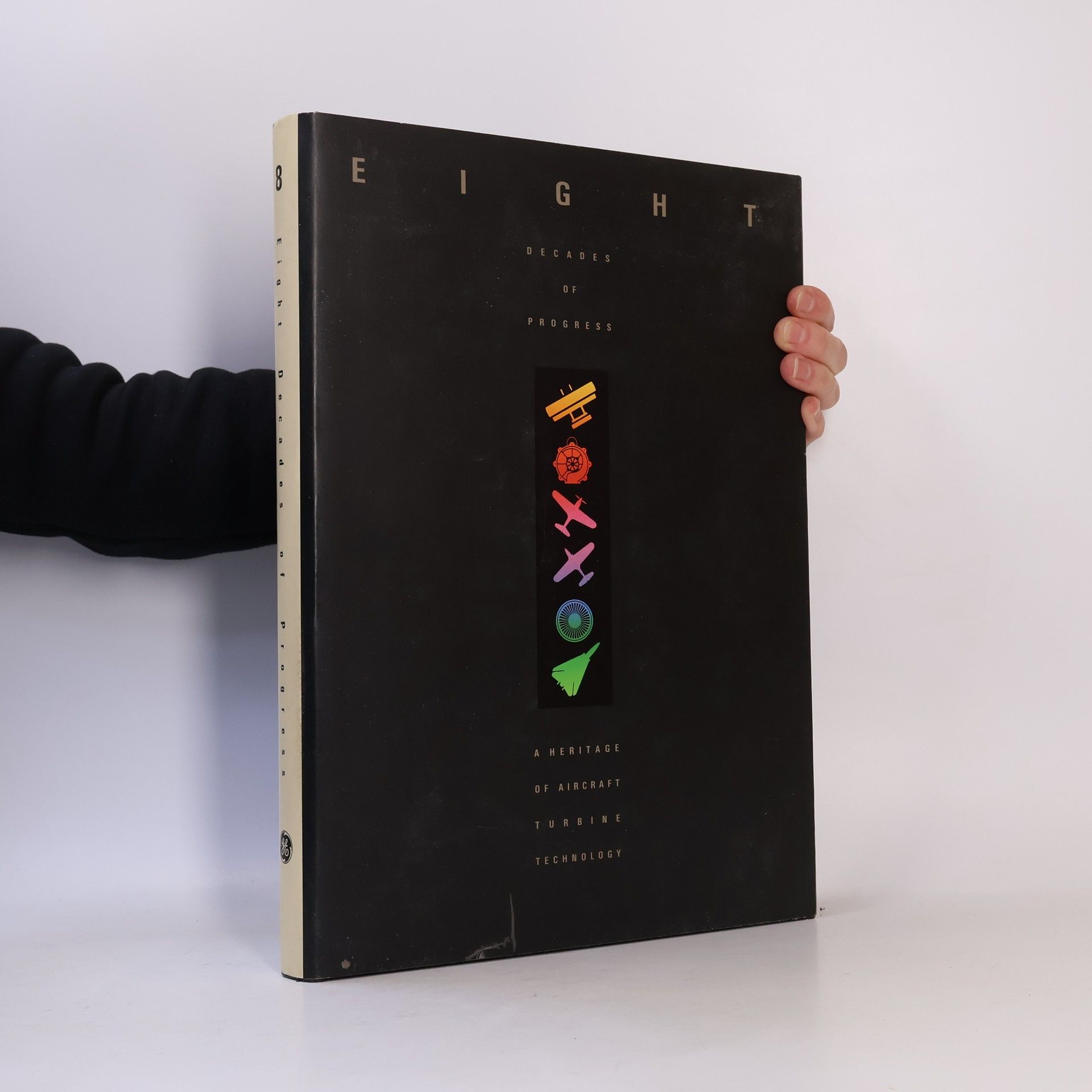 Autores varios Eight Decades of Progress