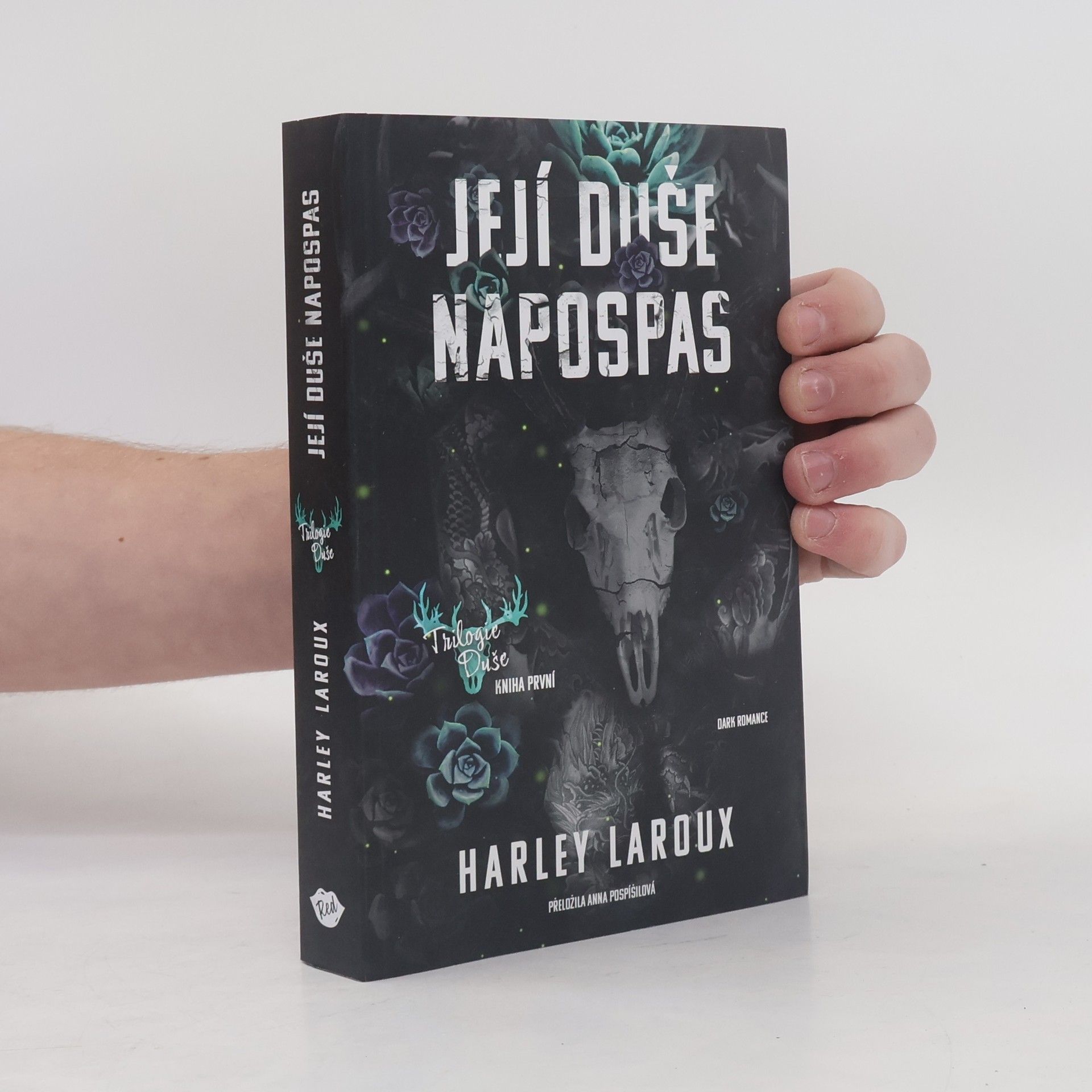 Harley Laroux Její duše napospas
