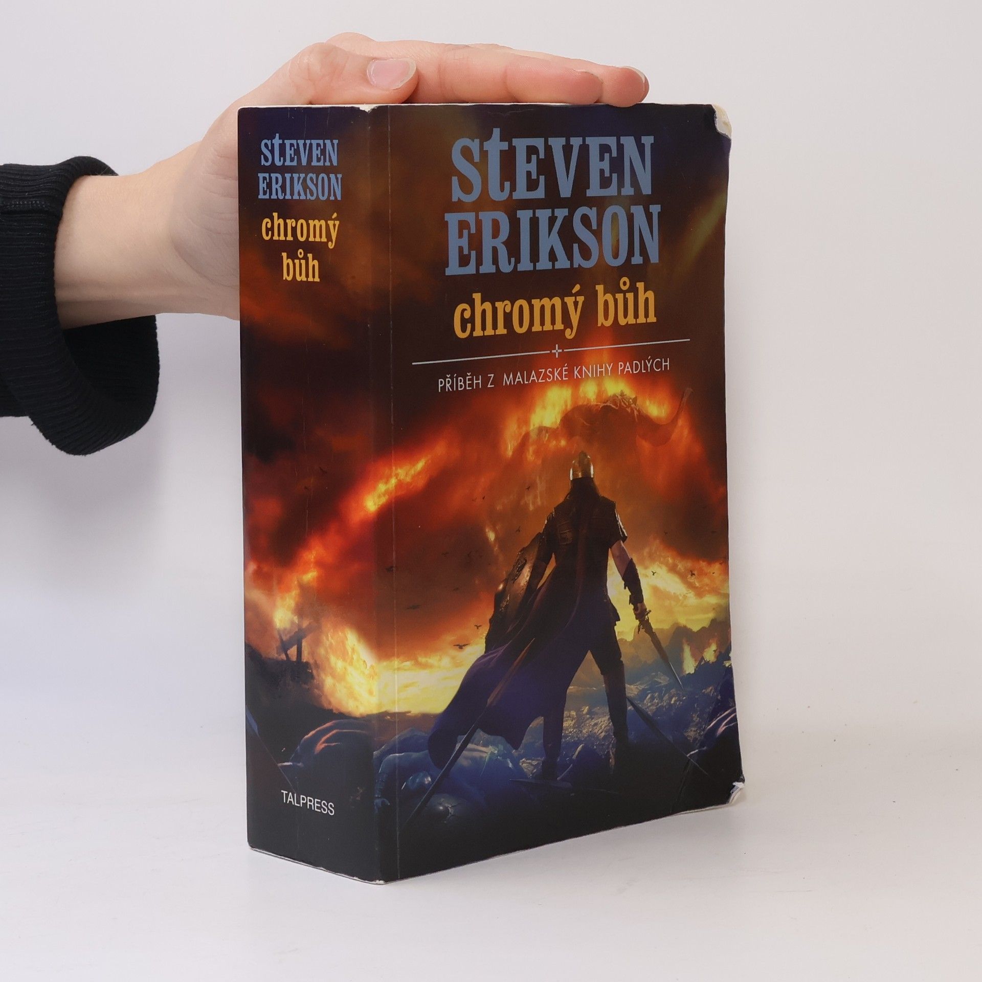 Steven Erikson Chromý bůh