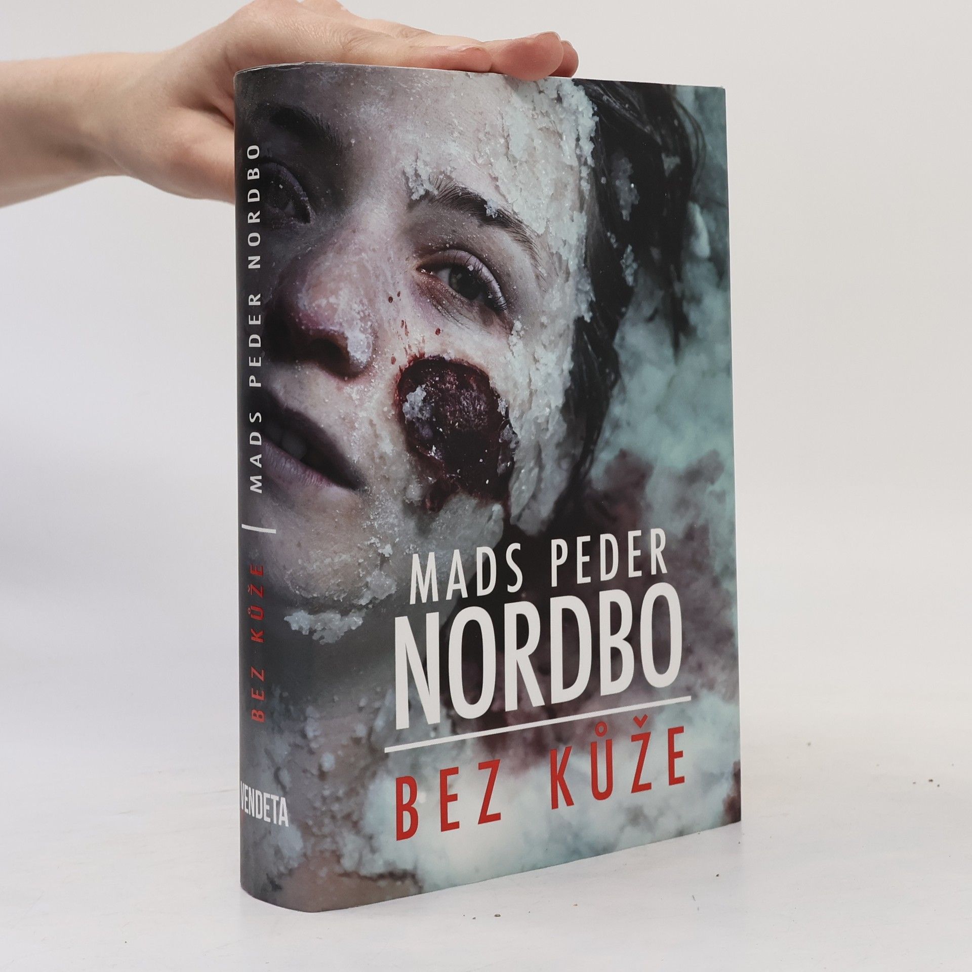 Mads Peder Nordbo Bez kůže