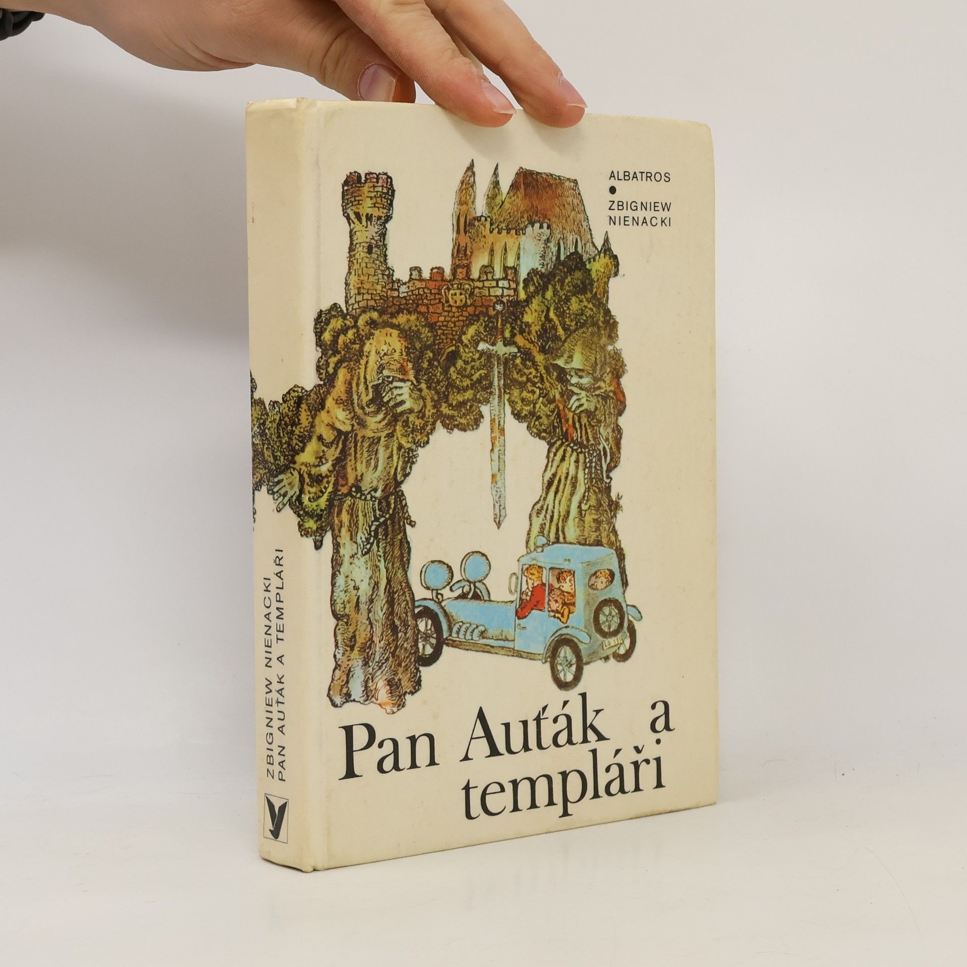 Zbigniew Nienacki Pan Auťák a templáři