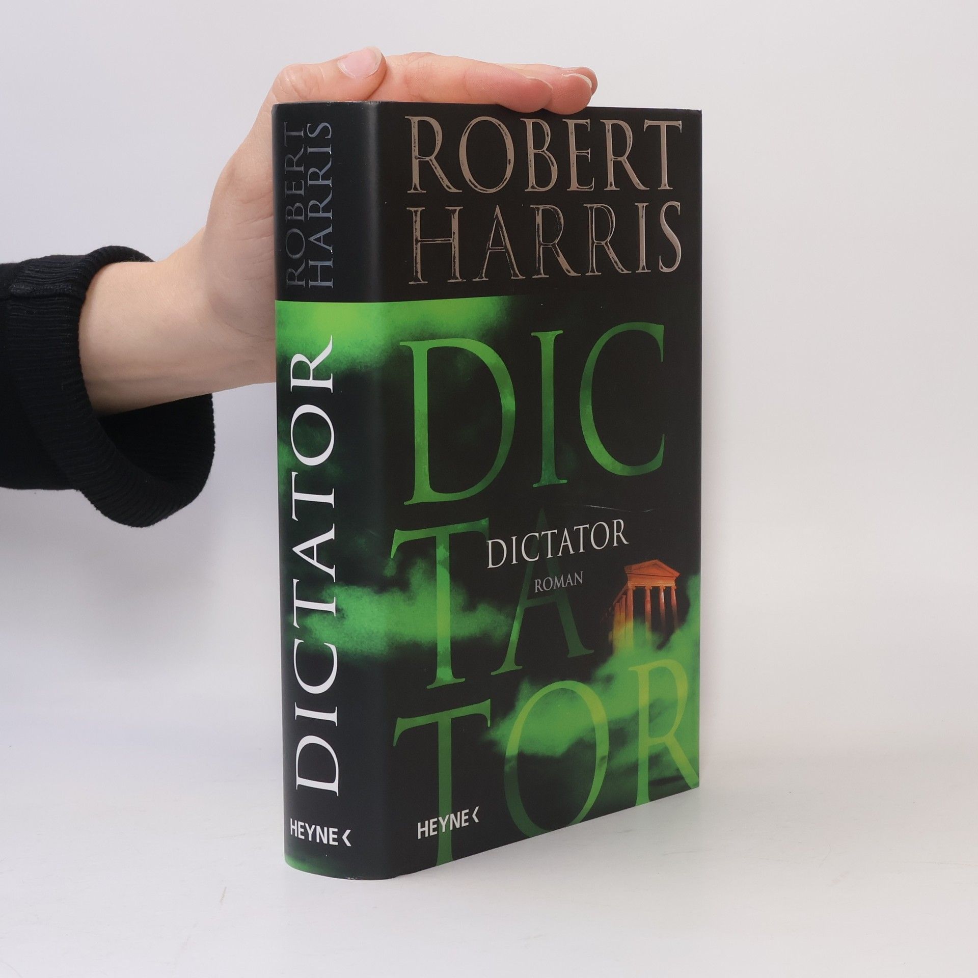 Robert Harris Dictator