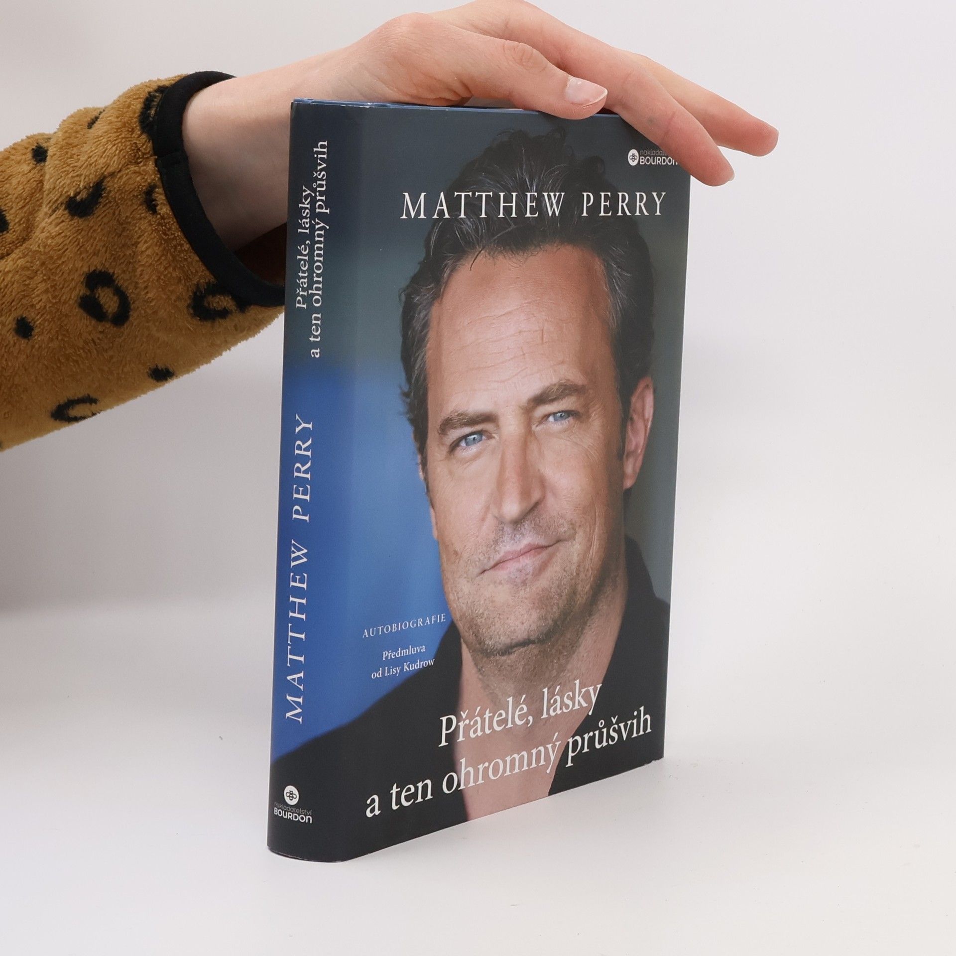 Matthew Perry Přátelé, lásky a ten ohromný průšvih