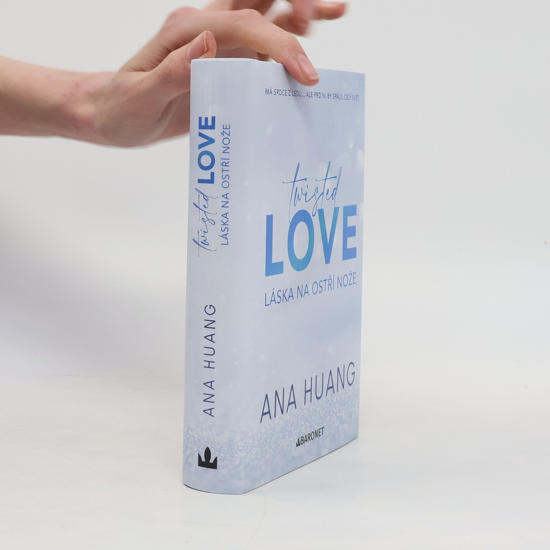 Ana Huang Twisted Love: Láska na ostří nože