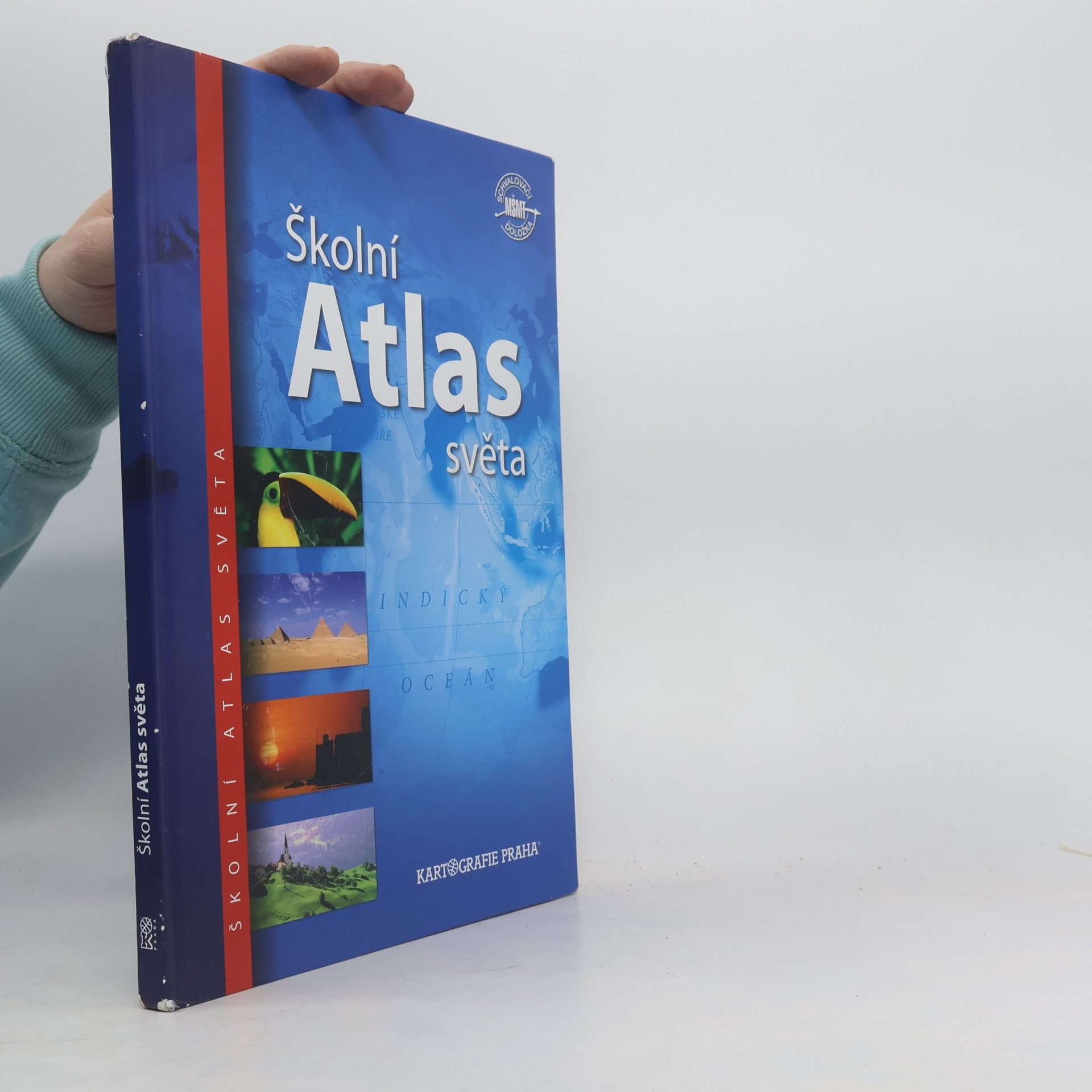 Collectif d'auteurs Školní atlas světa