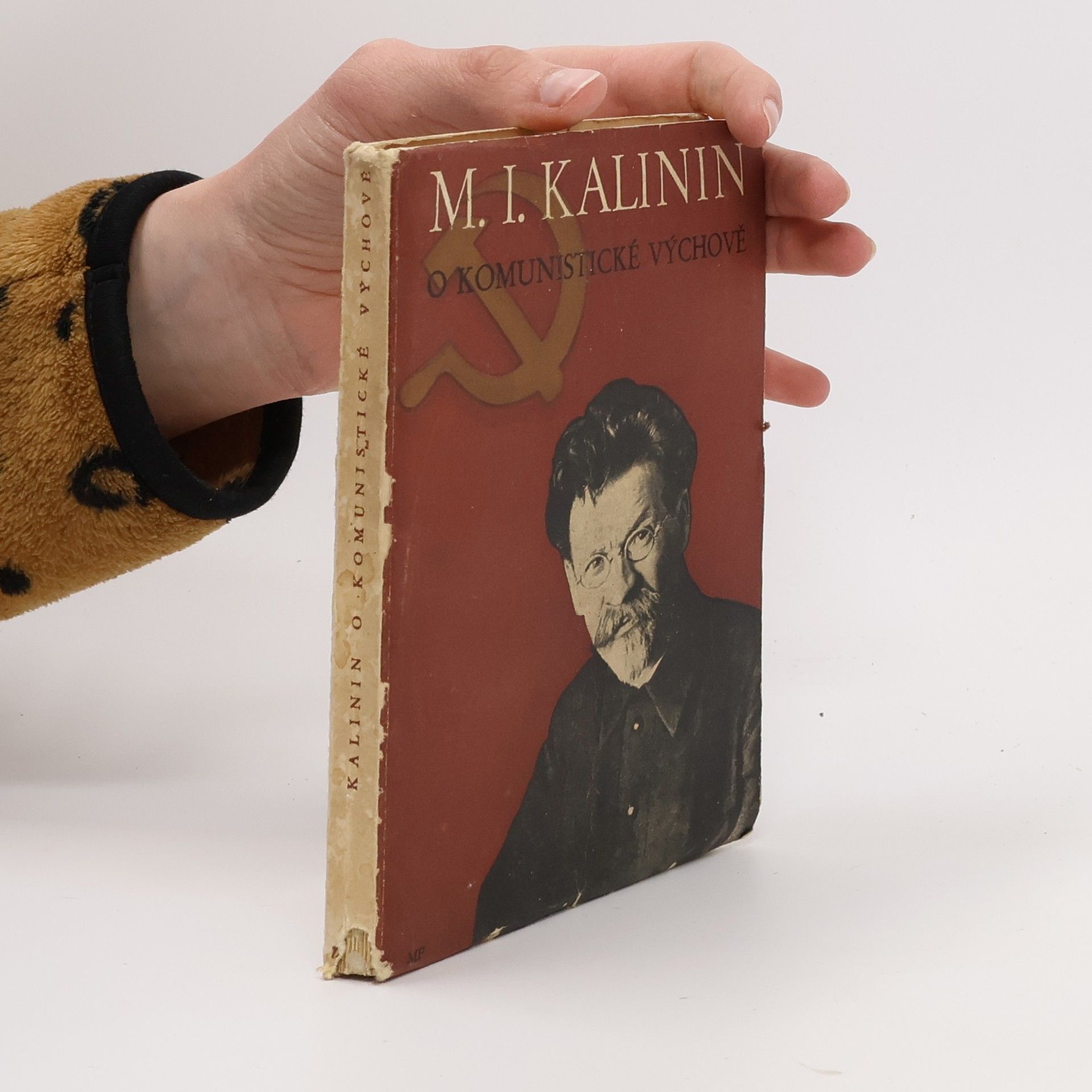 Michail Ivanovič Kalinin O komunistické výchově