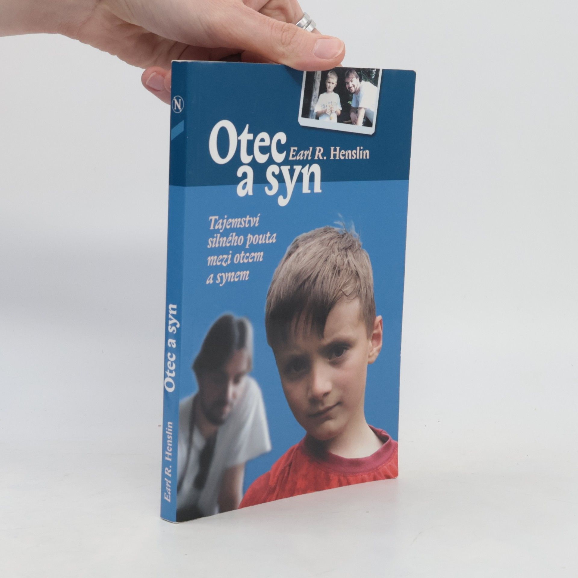 Earl R. Henslin Otec a syn