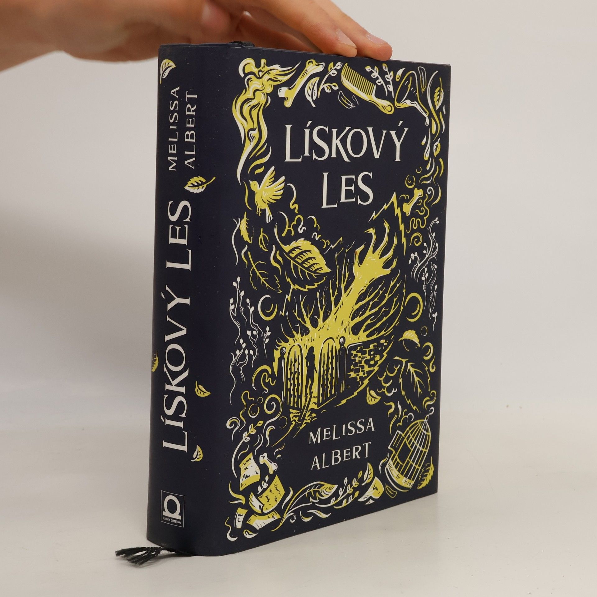 Melissa Albert Lískový les