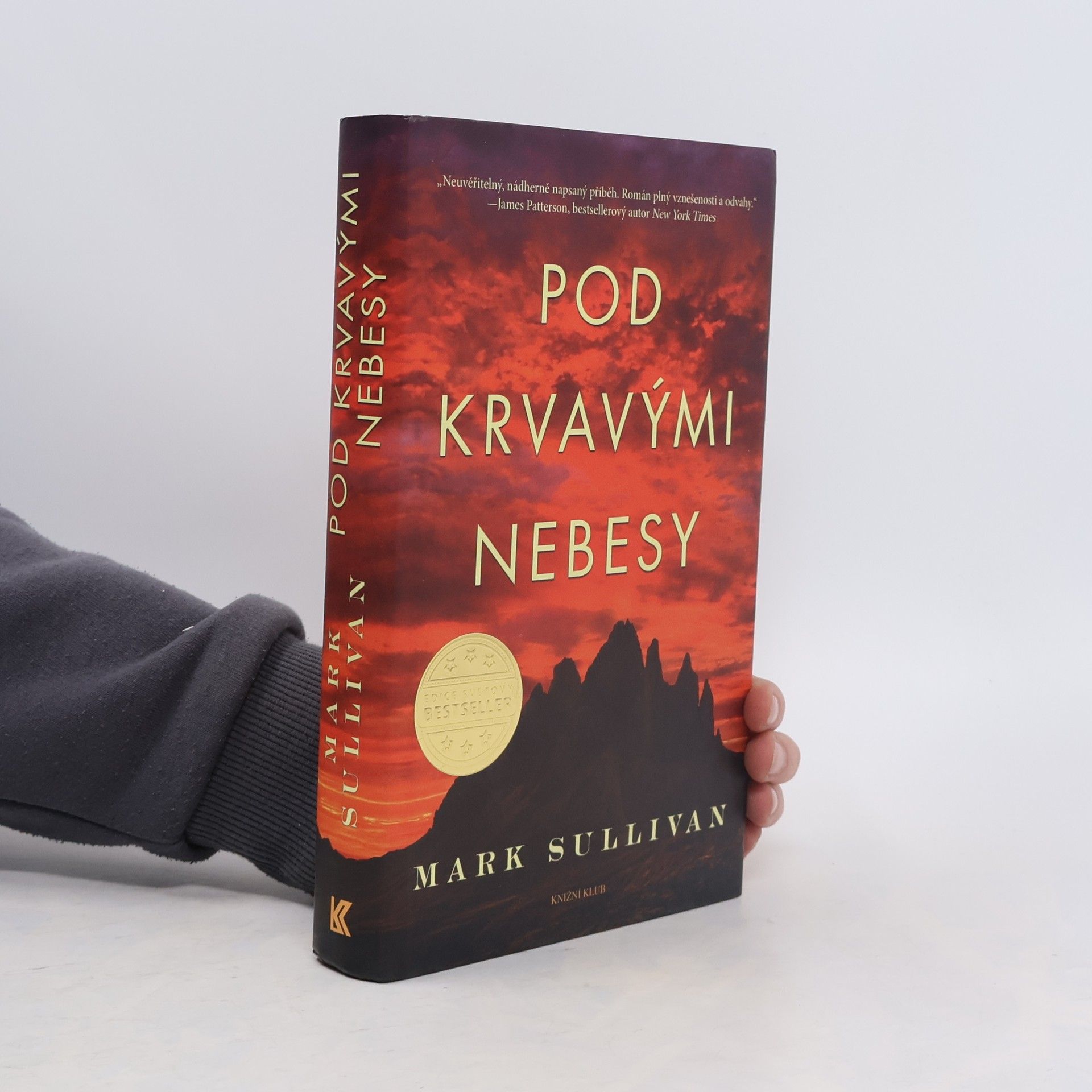 Mark Sullivan Pod krvavými nebesy
