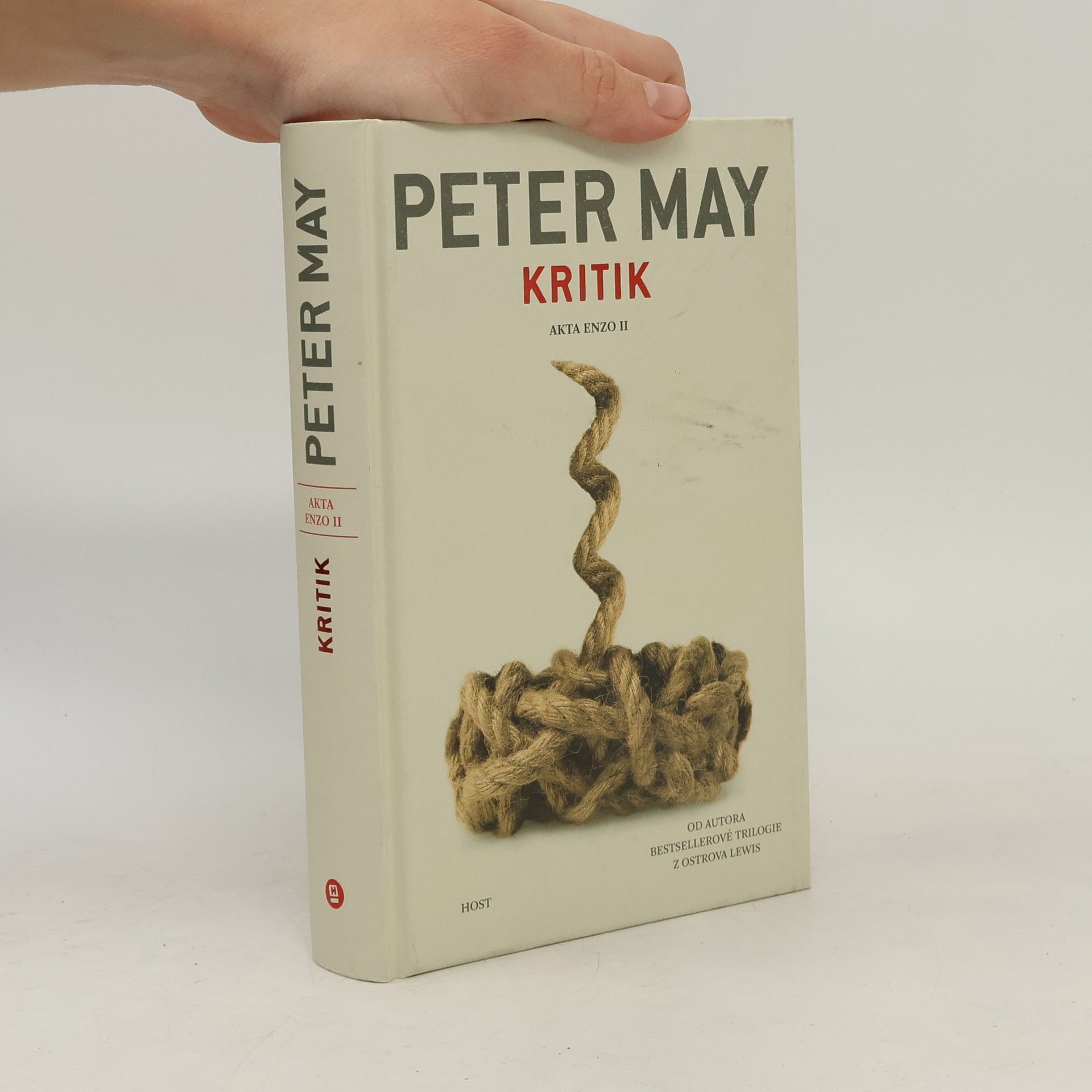 Peter May Kritik